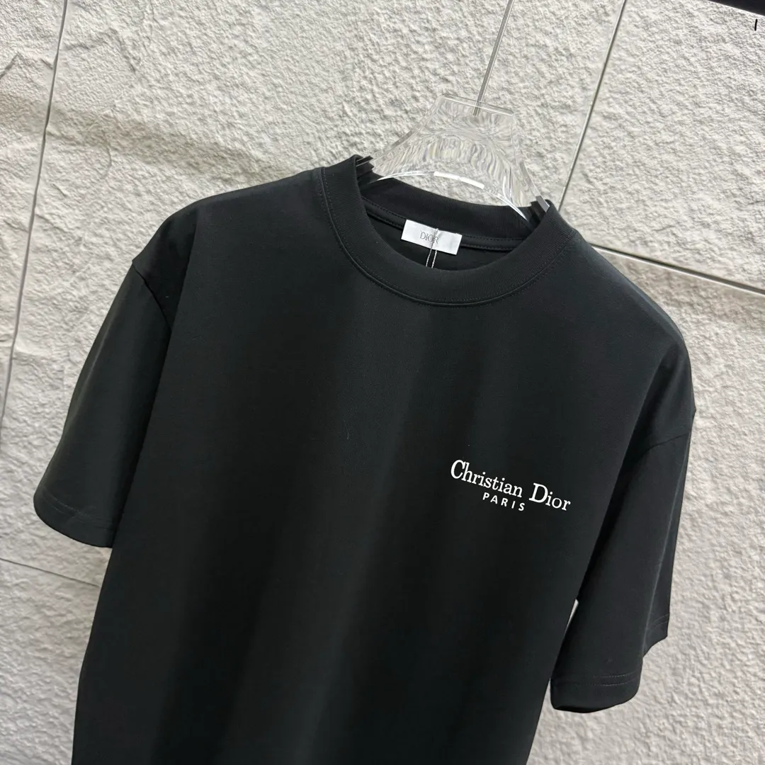 Dio 2025 New Arrival Classic CD + Black White T Same Style ：Black White Size： S （90-130 ） M （120-150 ） L （140-165 ） XL （160-180 ） XXL （180 ）