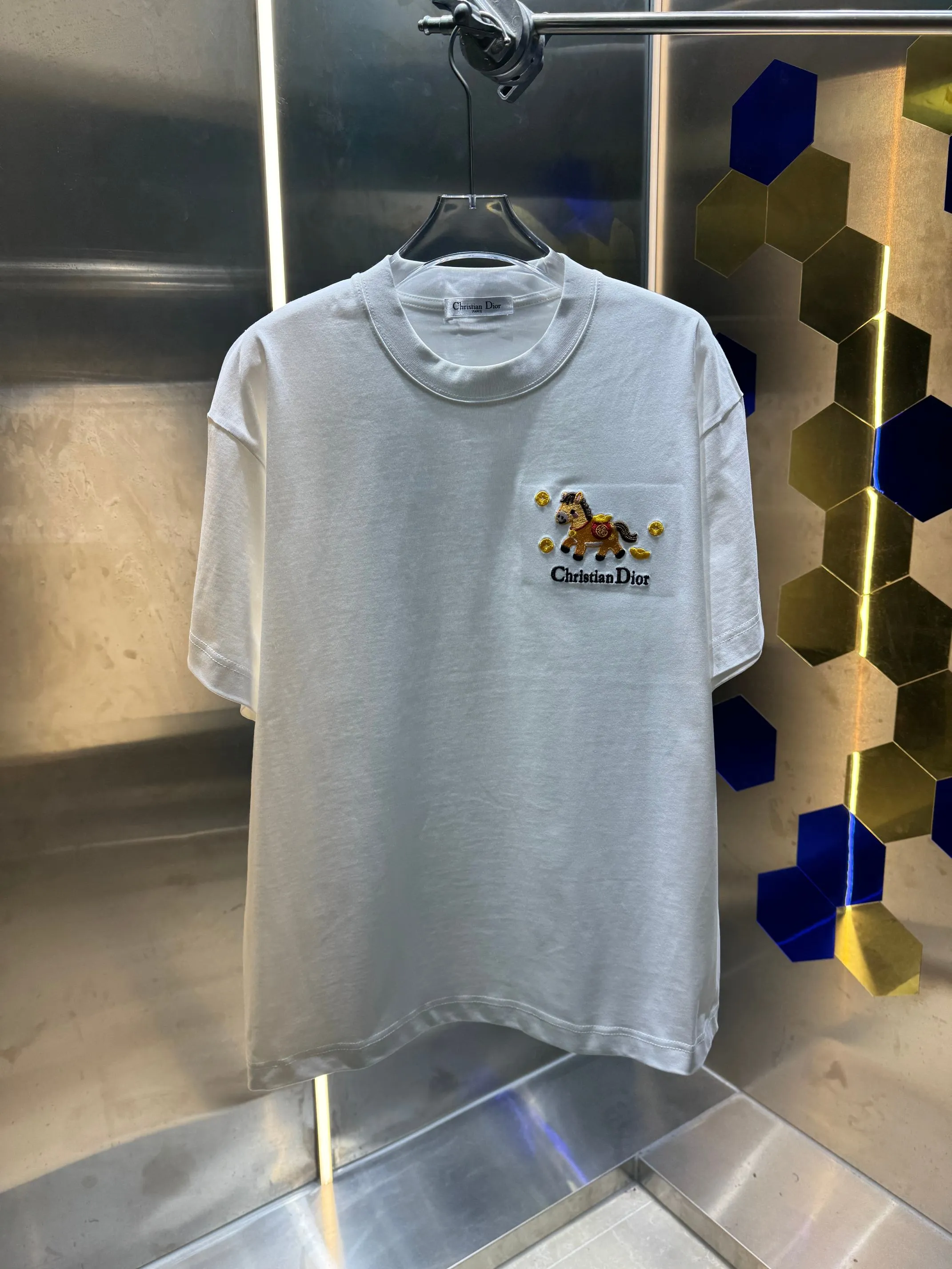 Dio 2026 New Arrival Classic T Same Style ：Black White Green Purple Size：S M L XL XXL