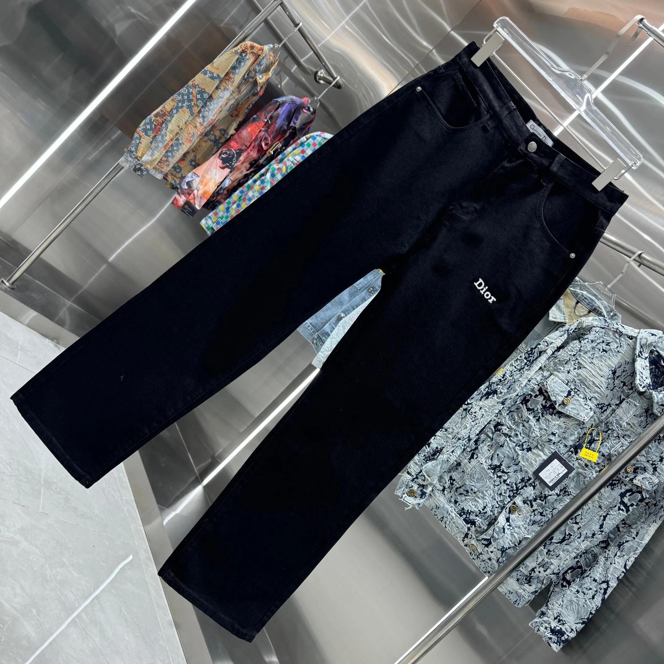 25 LOGO ！ ~ ! , ! , Versatile Size：28 30 32 34 36 ：Black