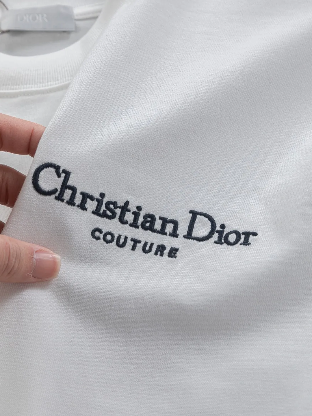 DIOR Dior dior CD S-XL Dior 26ss Classic Classic 🪡 + logo🪡 logo Same Style t ， ， Series， Logo Classic Obliave ， s ， ， obliqve ， v ， ， y …… ， ， Dior ！ ， ， ， Breathable ~ ！！ Same Style！ : Black White Size：S-XL ： S： 50- 56- 70 M： 52- 57- 72 L： 54- 59- 74 XL： 56- 62- 76