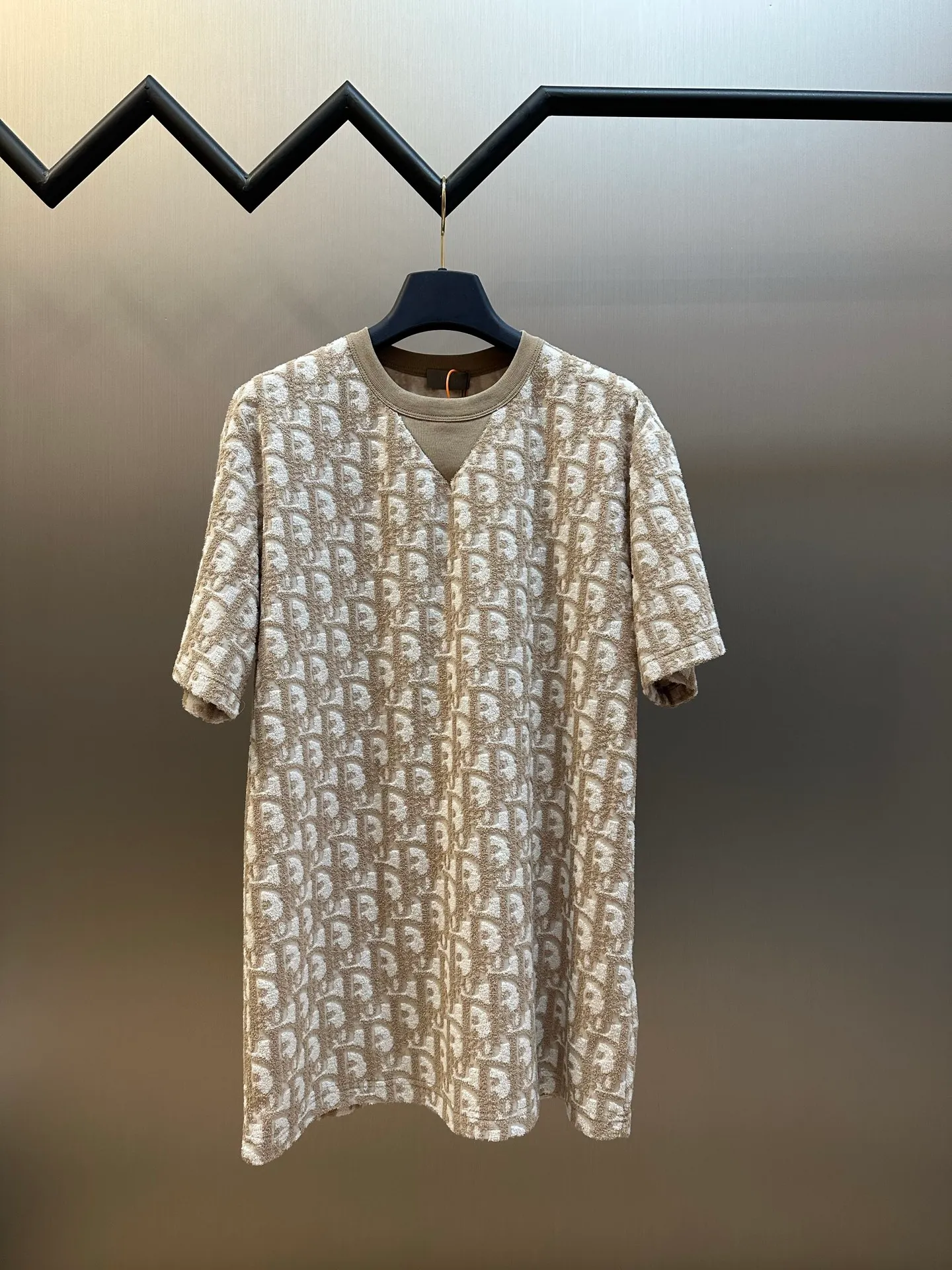 Dior Oblique Dior ， Oblique ， ， Dior Oblique ， ， V ， 。 Dior ， Oblique ， ， 。 size：s m l xl