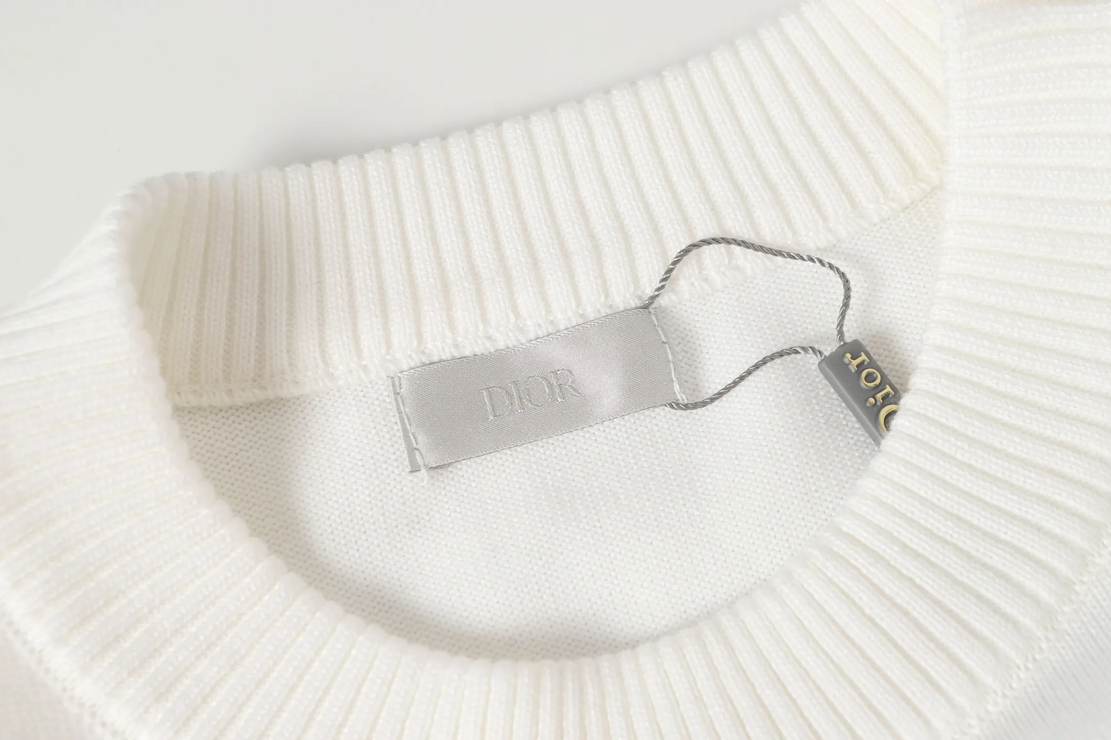 CD Archives Labels ， 。 White ， 、 。 ， 。 Dior Archives Labels ， 、 。 Size:S M L