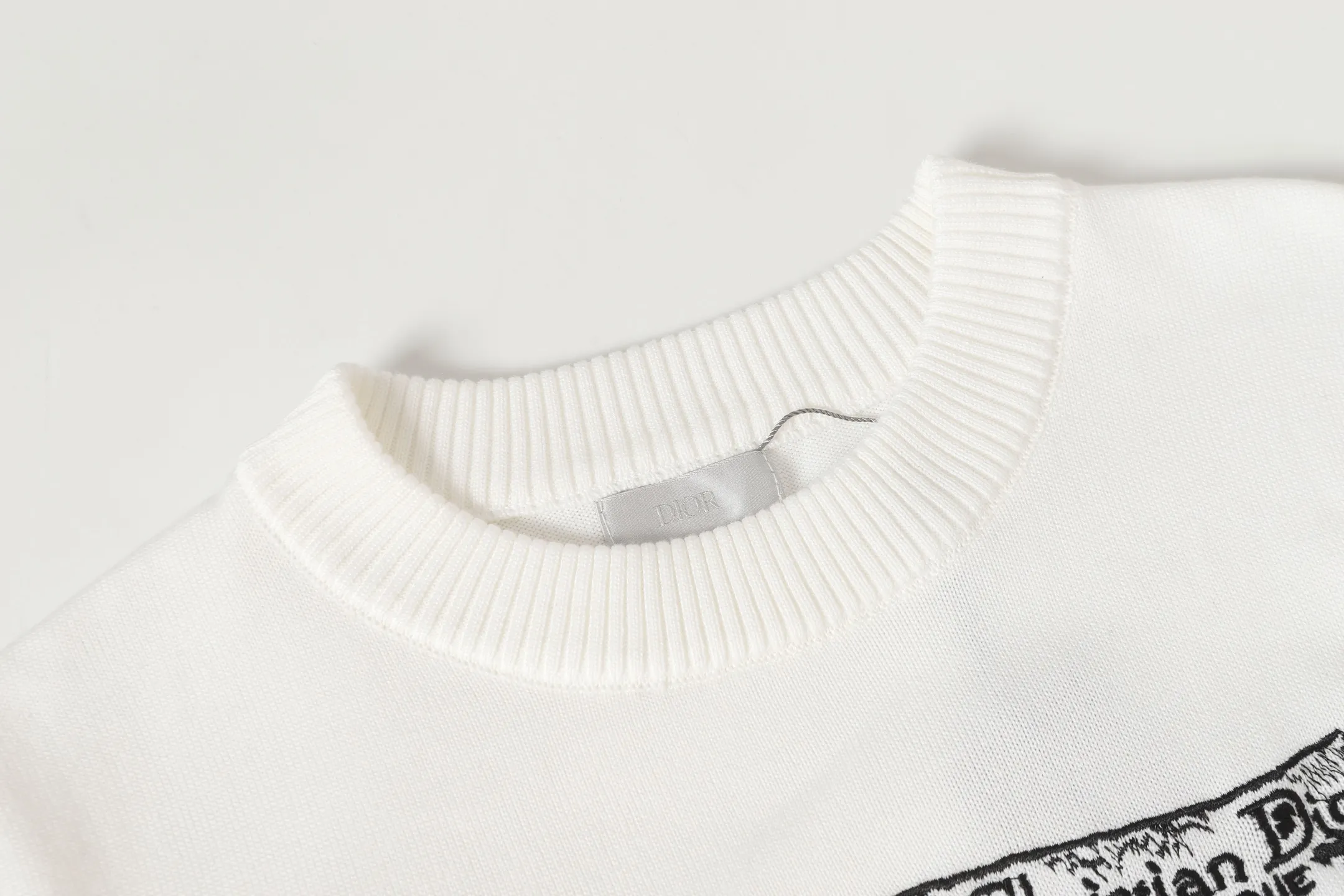 CD Archives Labels ， 。 White ， 、 。 ， 。 Dior Archives Labels ， 、 。 Size:S M L