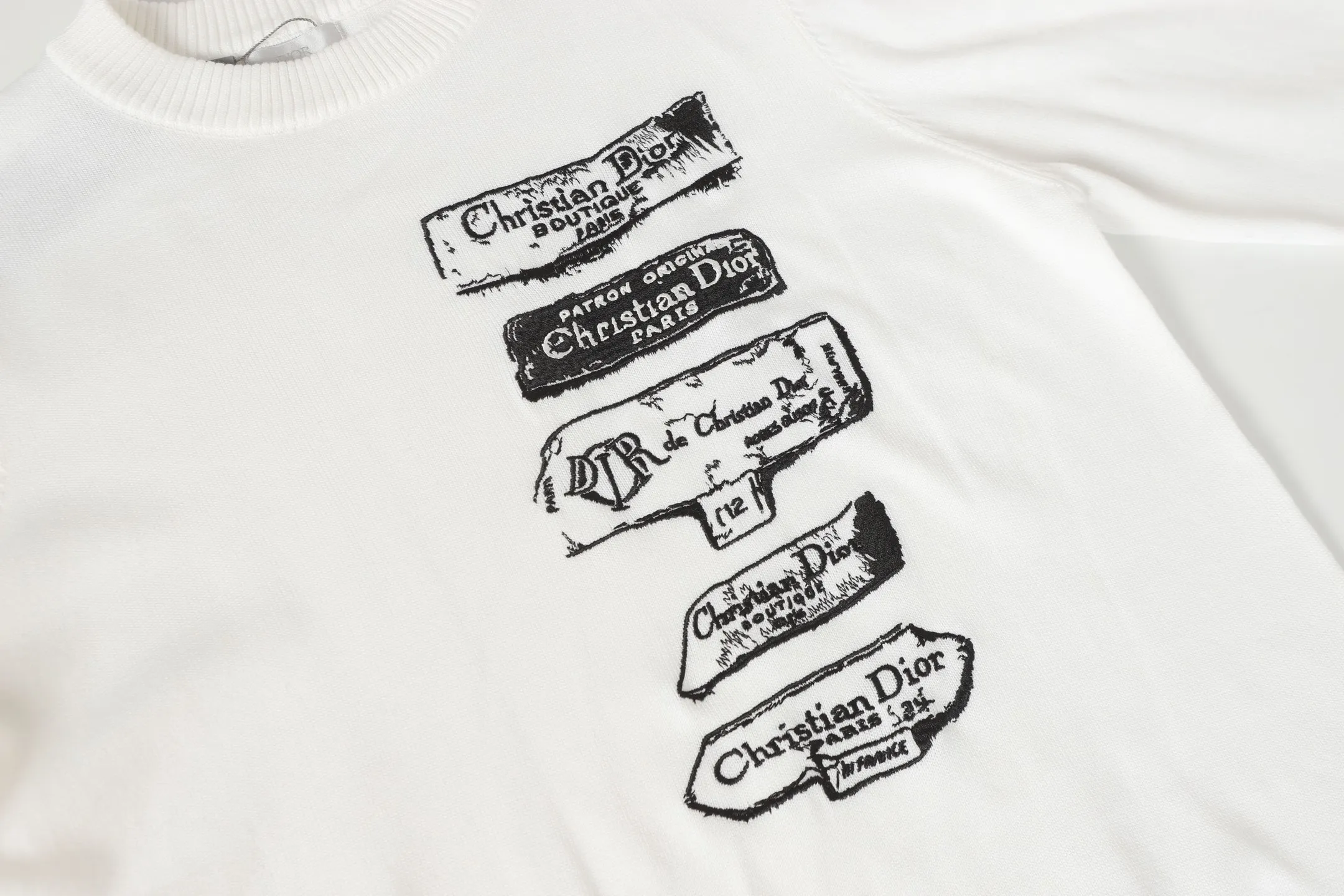 CD Archives Labels ， 。 White ， 、 。 ， 。 Dior Archives Labels ， 、 。 Size:S M L