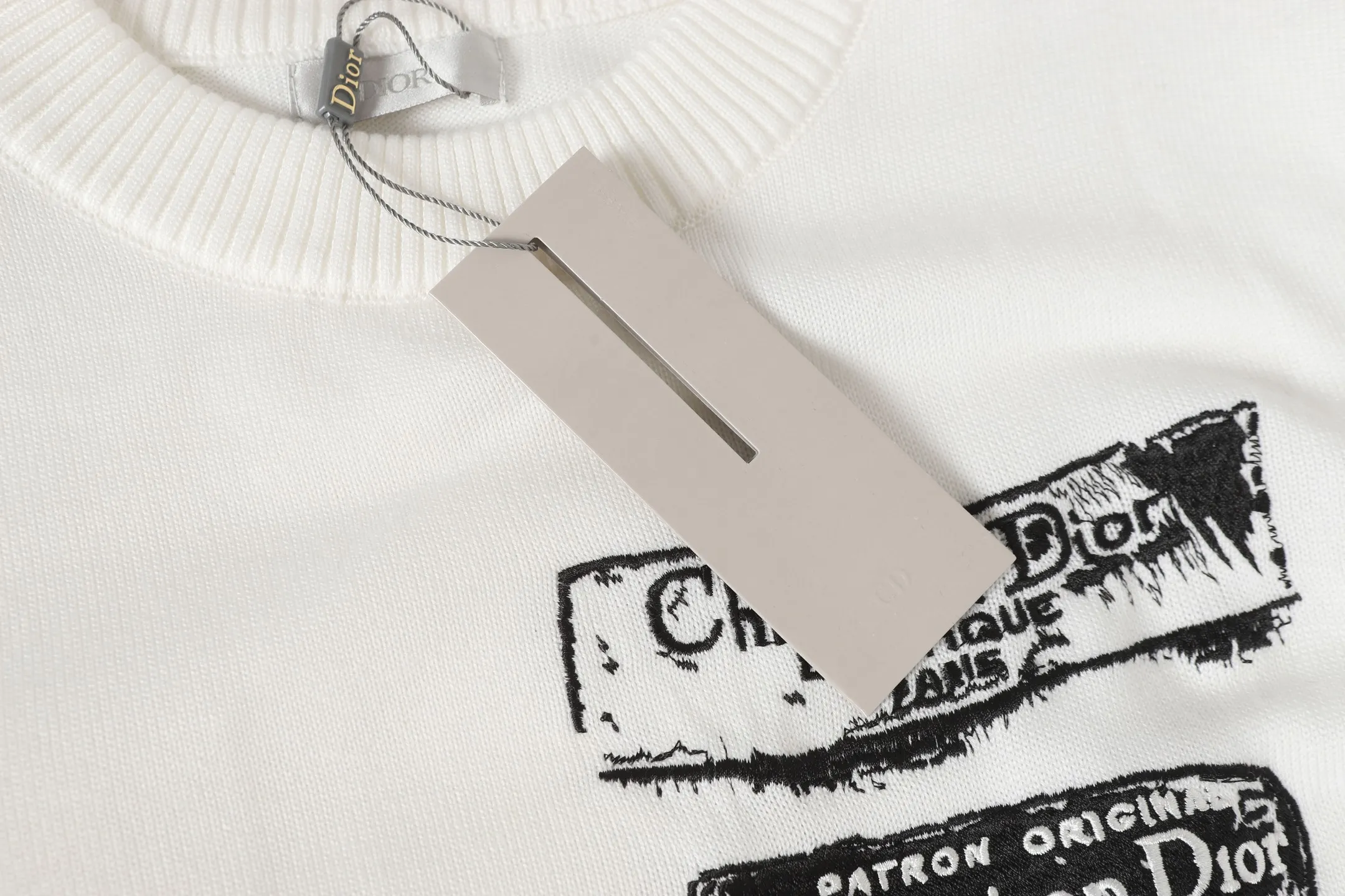 CD Archives Labels ， 。 White ， 、 。 ， 。 Dior Archives Labels ， 、 。 Size:S M L