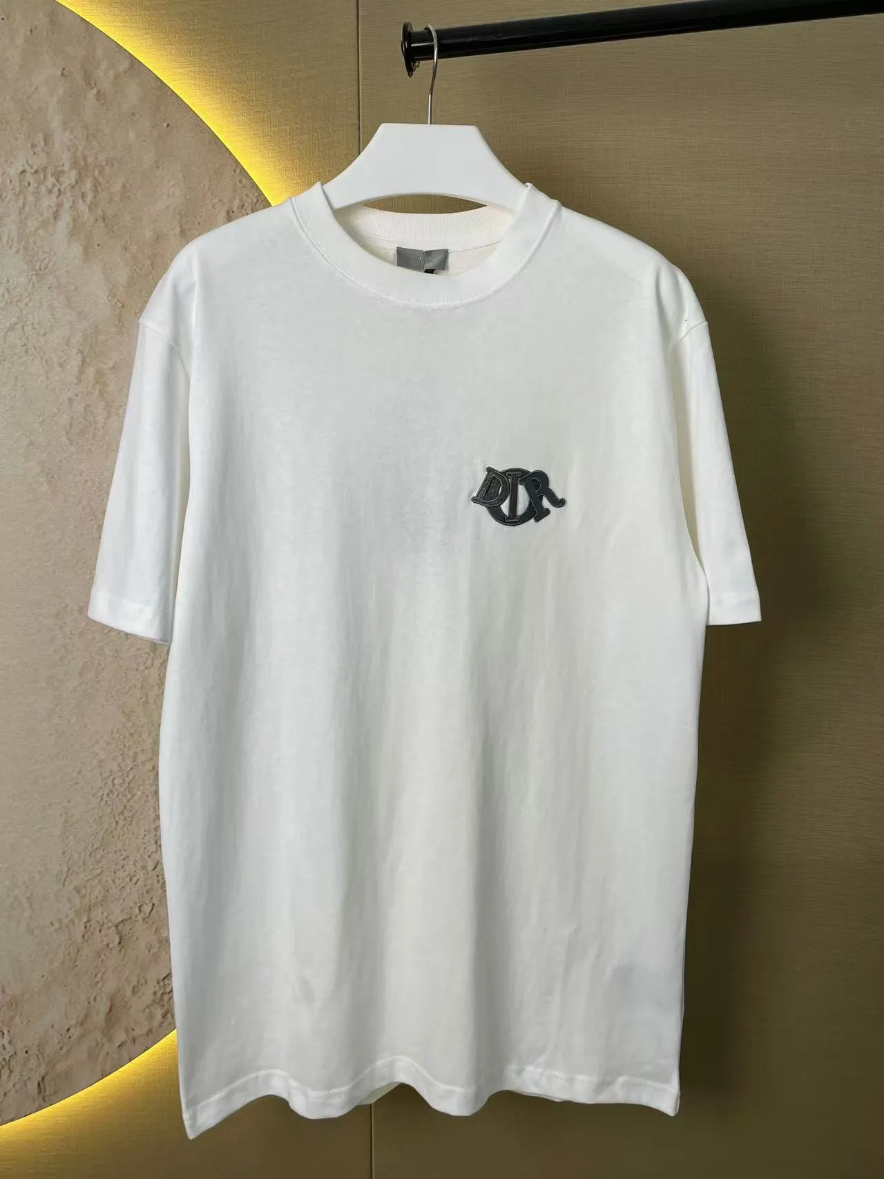 Dior ： Blue（ ）， ，White， Size S-XL 12S ， g。 ， ， 。 ， ， 。 ， ， ； ， ， ； ， 。 ， ， 。 、 、 。 size：xs s m l