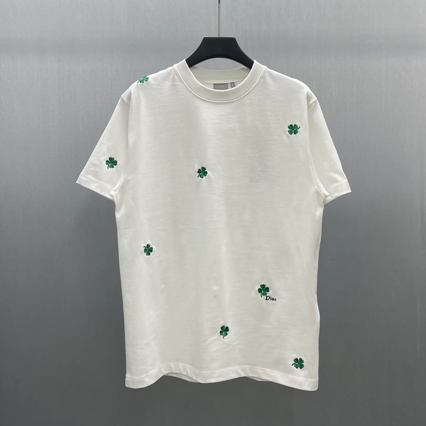 XD 🍀 T Size : S-XL • (Jonathan Anderson) Dior Clover Classic 。 Black ， Dior Clover 。 Series ， 。