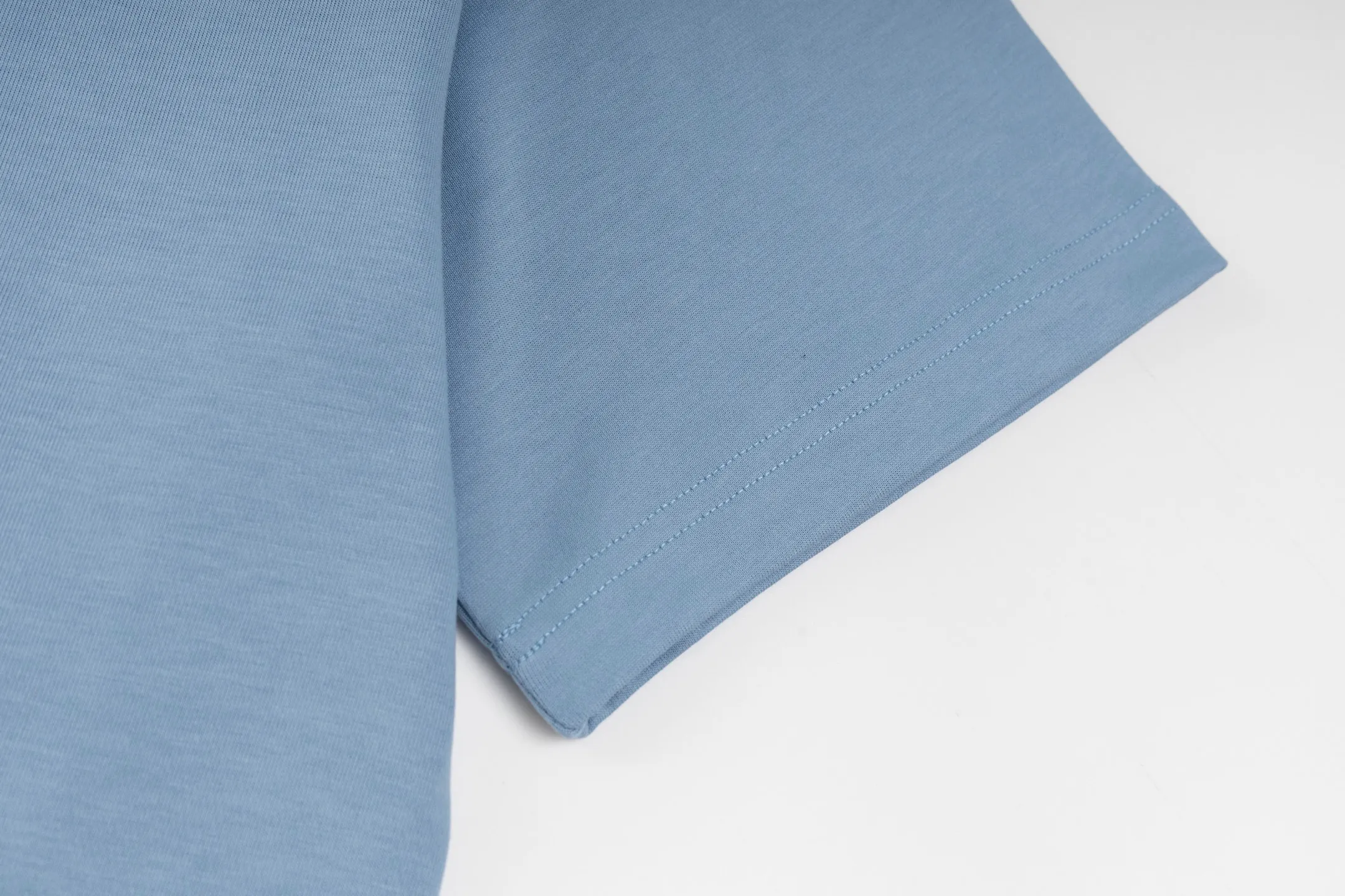 【 . Quality】 DIOR 25New Arrival T Cistian Couture T Series ， Classic 。 ， Cistian Couture 。 ， 。 32 100% ( ) 1x 1 ( ) 1:1 1:1 ( ) ：8853# ：White Black Blue Size：XS S M L
