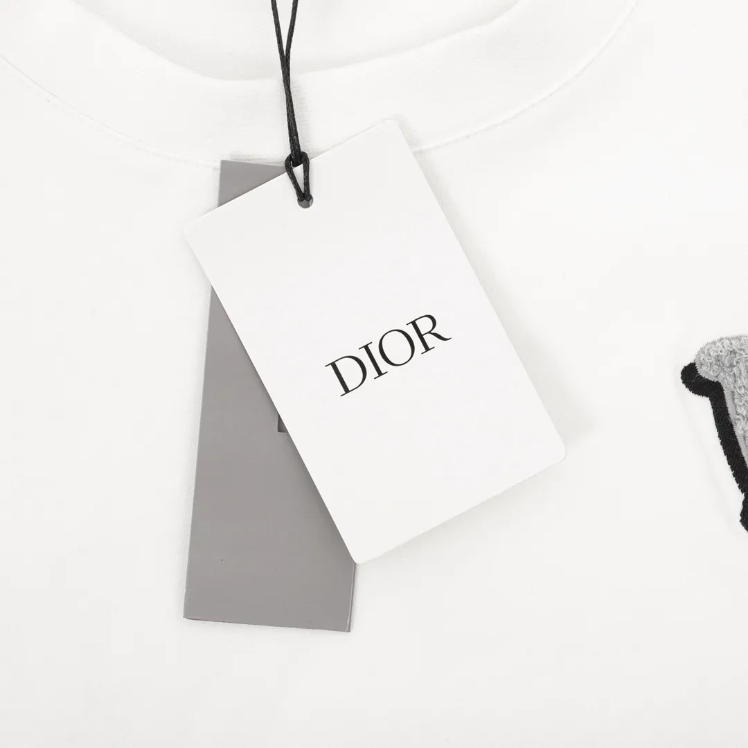 DIOR/ logo TEE 24 New Arrival T， ， Quality 。 100% ， Breathable， Breathable ， logo P logo ， ， BIGGER ！ TEE! Same Style ：White Black size：S-L