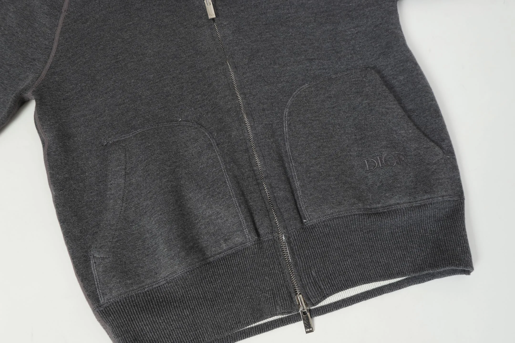 DIOR/ 22, ， ， 。 ， 。 ， ， 。 ， ， 。 。 ， ， Classic 。 ：Gray Size：S M L