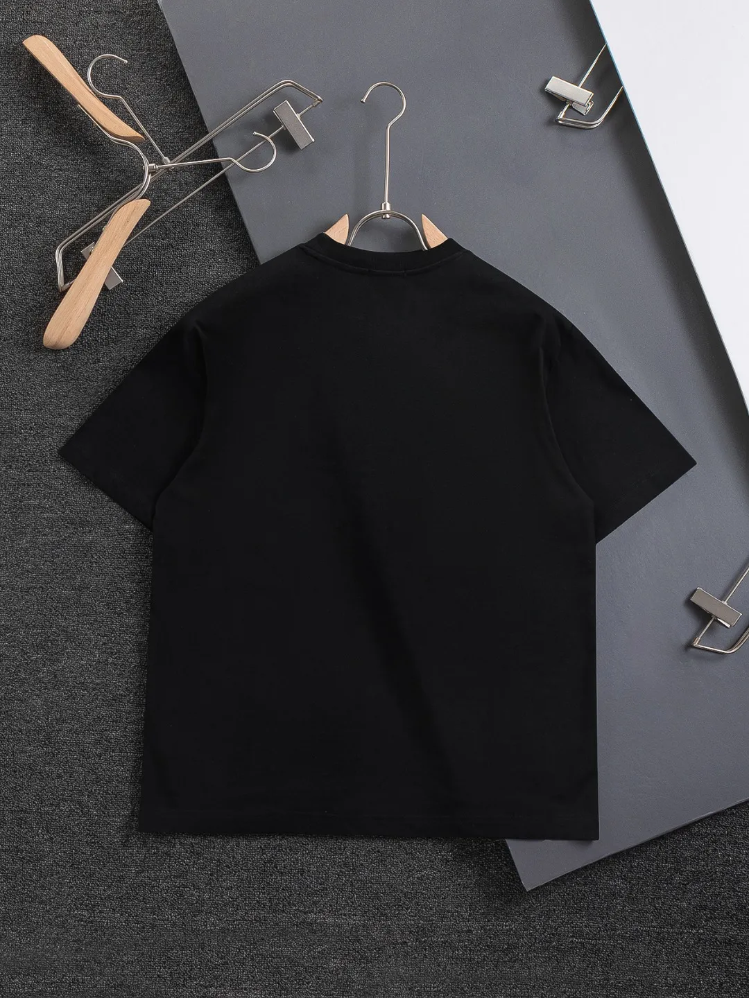 DIOR Dior dior CD S-XL 26ss Classic Classic Dior Mountain 🪡 logo Same Style t ， ， Series， Logo Classic Obliave ， s ， ， obliqve ， v ， ， y …… ， ， Dior ！ ， ， ， Breathable ~ ！！ Same Style！ : Black White Size：S-XL ： S： 50- 56- 70 M： 52- 57- 72 L： 54- 59- 74 XL： 56- 62- 76