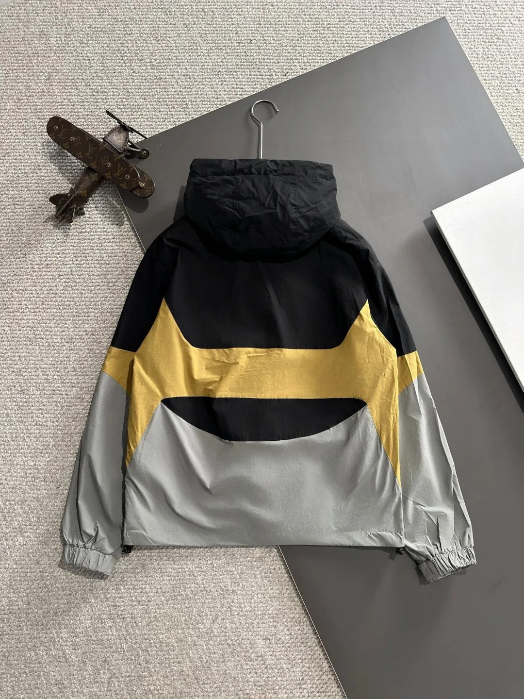 Dior 2025 New Arrival 。 ， 。 ， ， ， 。 ， ， ， Lightweight ， ， ， ， ， ， ! Classic ， ， ， ， ， ， ， ! ， ， 。Size：M 4XL。