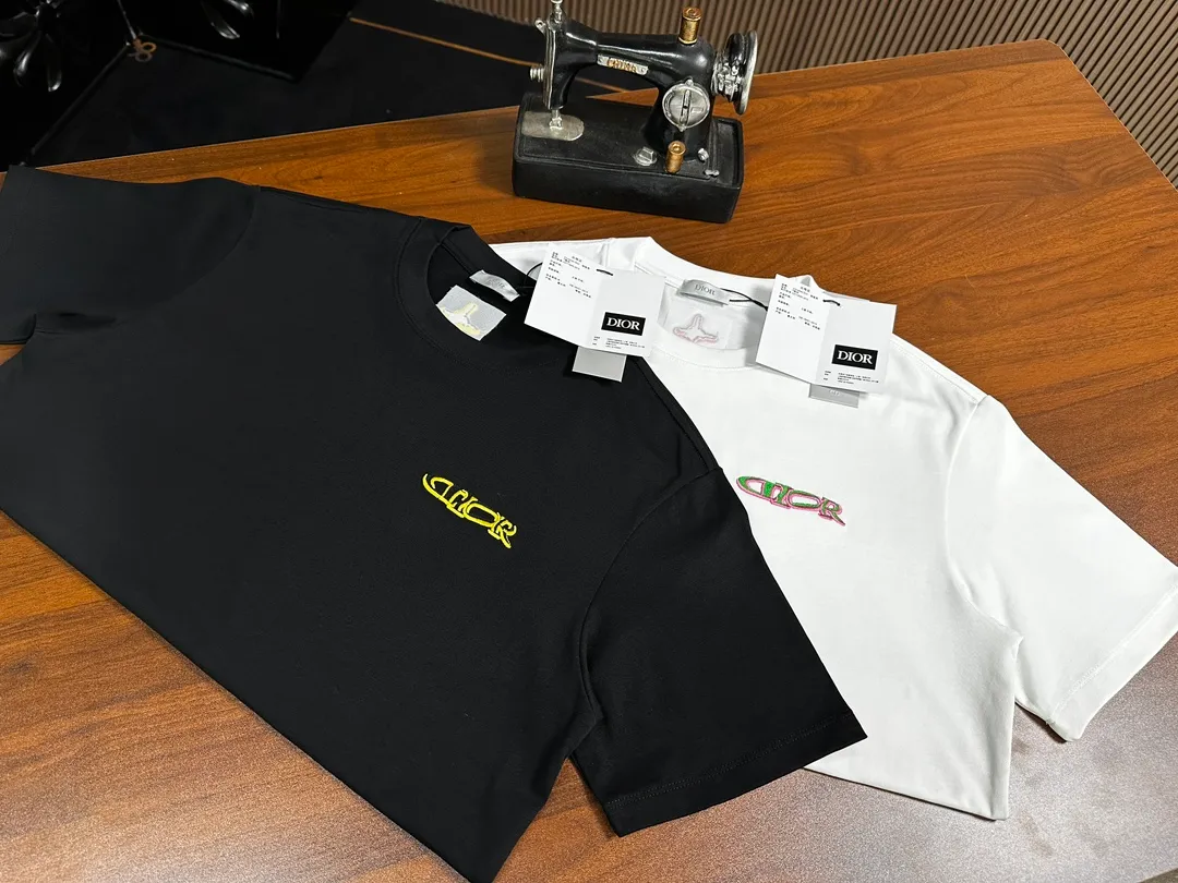 Dior T ： Sizes：S~XL ：Black White ： g ， 。 Same Style ！