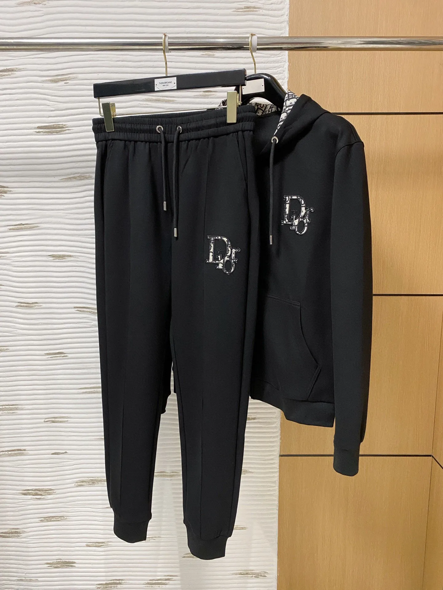 【Di OR 】Hot Sale 2025 Hot Sale Original 🇭🇰 、 100%， ！ ！ Size：M-3XL（ 190 ）