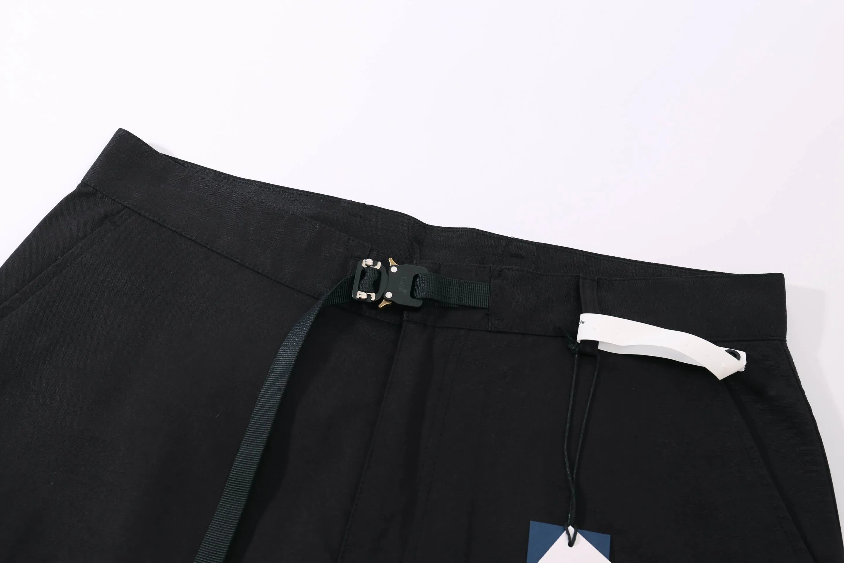 DIO*CD Series ， Dir ， Classic 。 Black ， ， Dir ， 。 Series ， 。 、Dir 、 、 、51% ，49% ， :100% Black， Same Style!Size SIZE:XS S ML