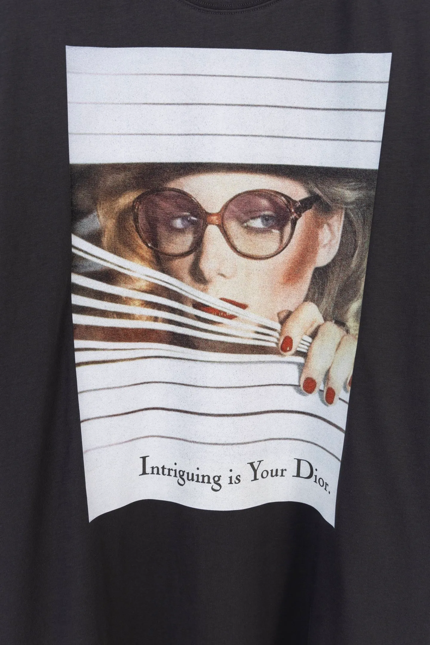 【 . Quality】 DIOR T ： Classic White ， ， “Intriguing is Your Dior.” ， 。 ， ， DIOR 。 32 100% ( ) 1x 1 ( ) 1:1 1:1 ( ) ：8848# ：White Black Size：XS S M L