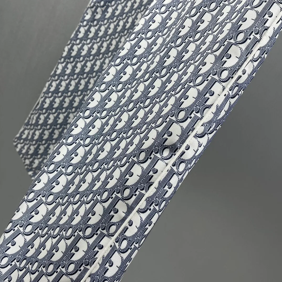 CD Size : S-XL Classic Oblique 。 White Blue ， ， 。