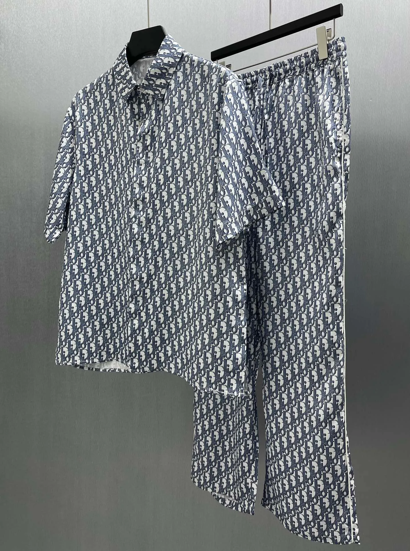 CD Size : S-XL Classic Oblique 。 White Blue ， ， 。