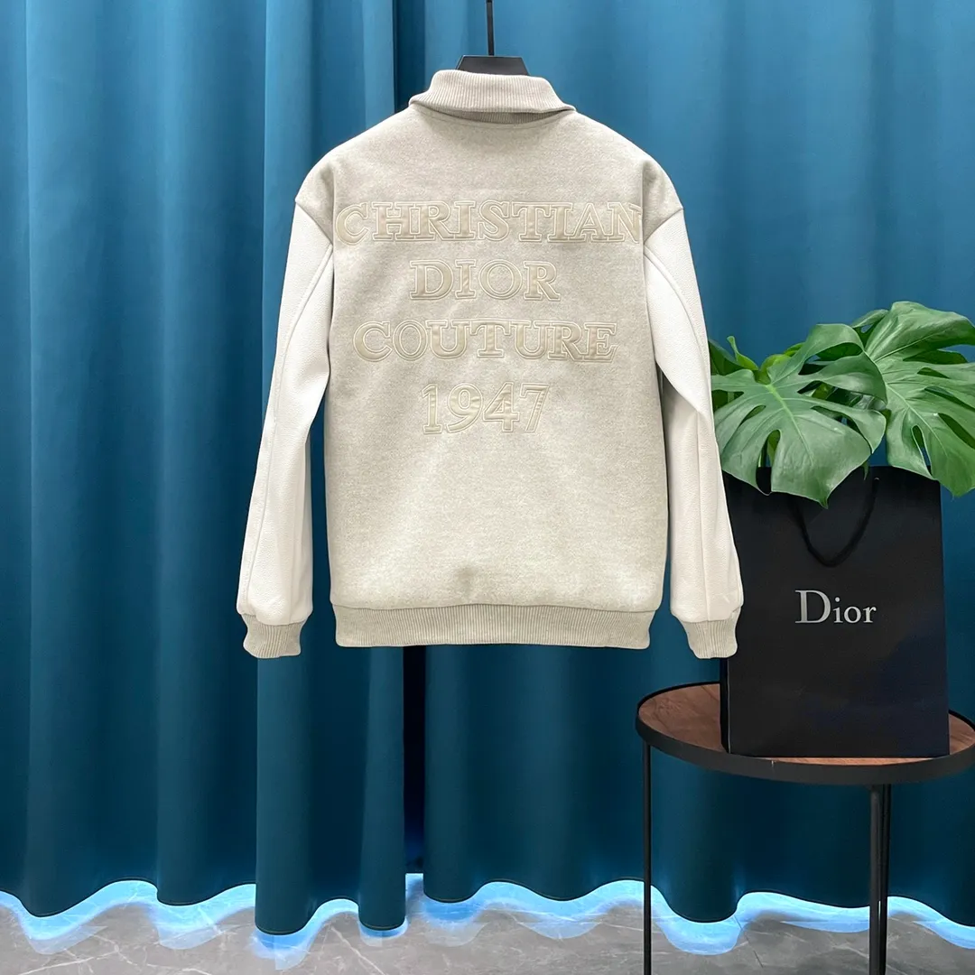 Dior➡️ 2025ss ， 。 LV ， ， 。 1 ， 。 ， 。Premium ！ ！ Quality！
