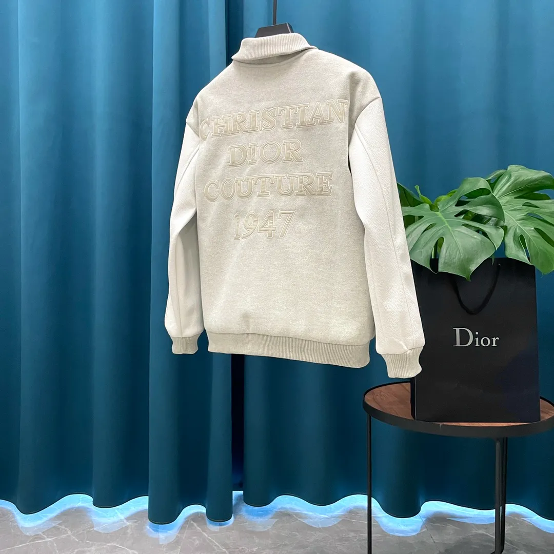 Dior➡️ 2025ss ， 。 LV ， ， 。 1 ， 。 ， 。Premium ！ ！ Quality！