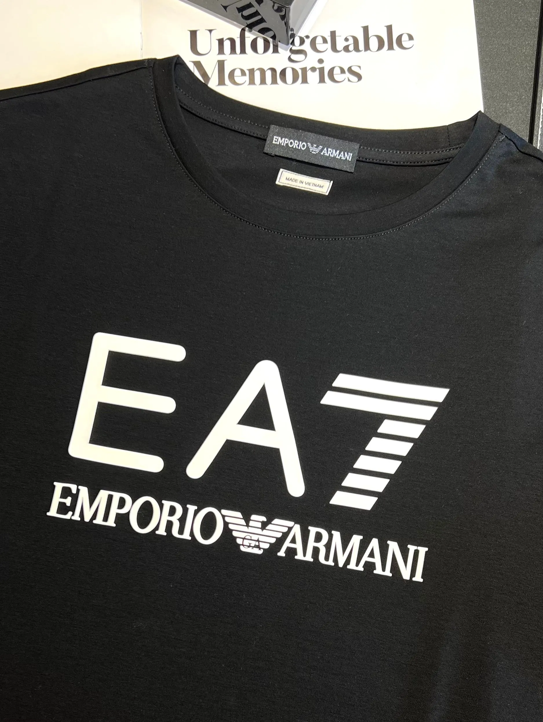 Spring and summer New Arrival mercerized cotton short-sleeved T-shirt logo: EA Armani Process: silicone Color: black/white Sizes: M~3XL