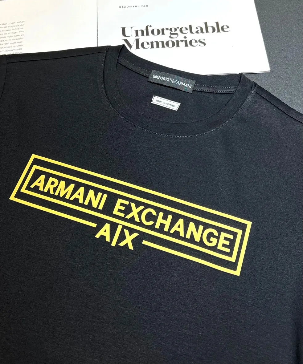 New Arrival mercerized cotton weight short-sleeved T-shirt logo: EA Armani Process: silicone Color: black/white Sizes: M~3XL