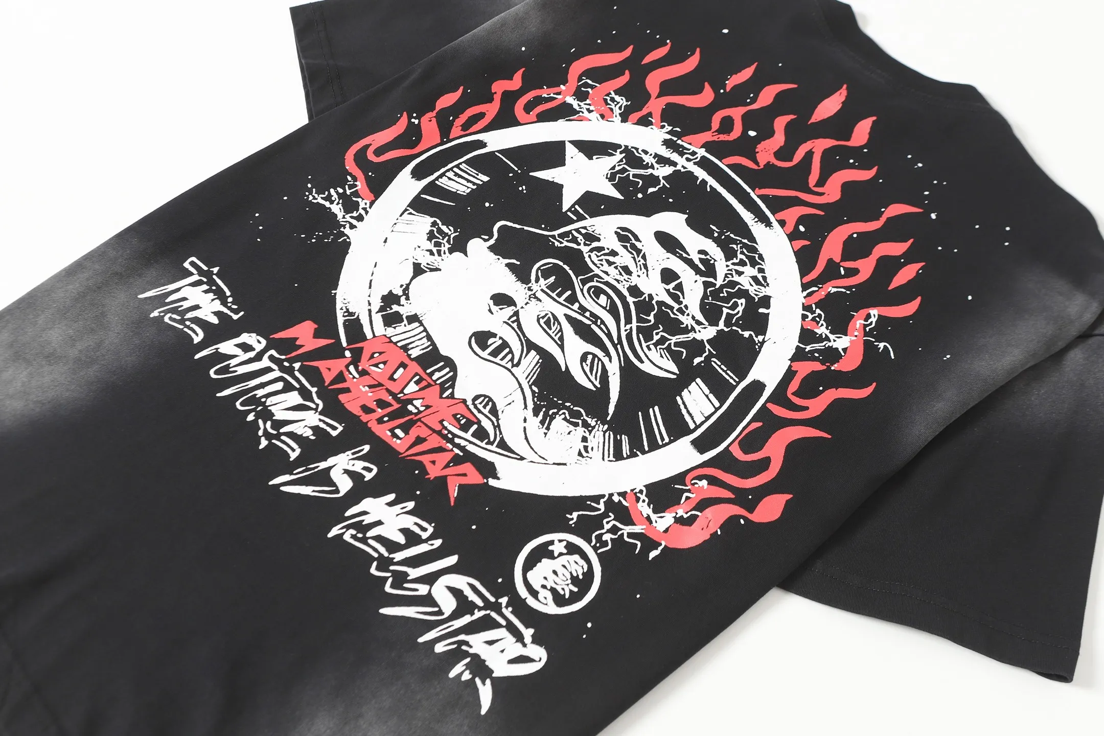 # ｜ Hellstar T （fabric):32 Sizes（size）：S-M L X L （colour）： Black（ ）