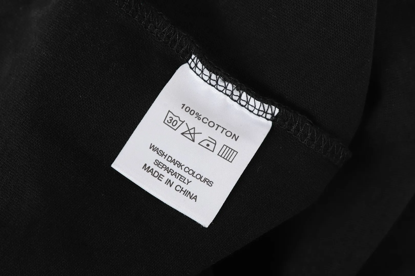 Black ｜ In Stock （new） Godspeed Retro T（ ） （fabric）：32 Sizes（size）：S-M-L-XL （colour）： Black 👉