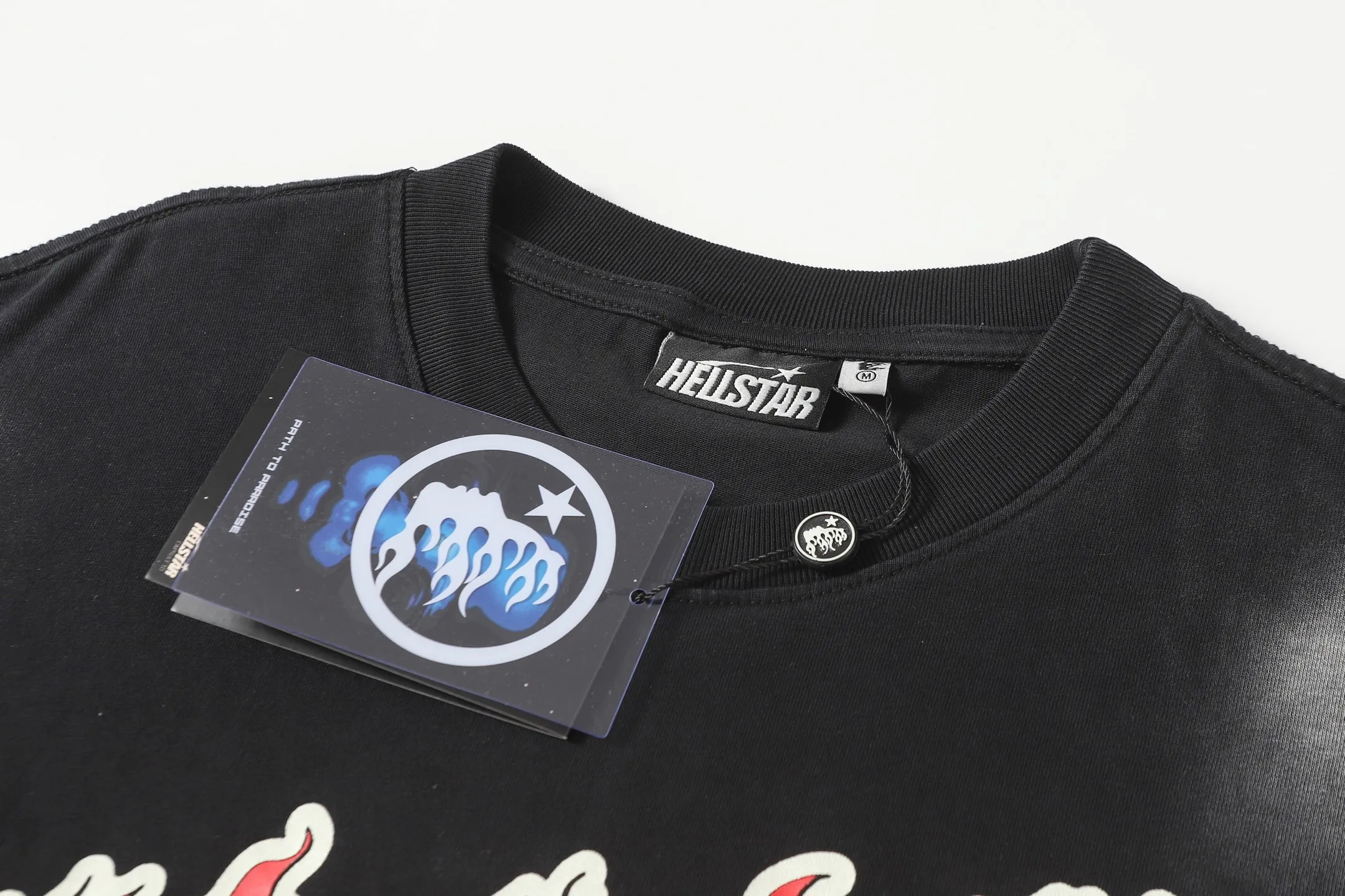 # In Stock Hellstar T （fabric):32 Sizes（size）：S-M L X L （colour）： Black（ ） 👉