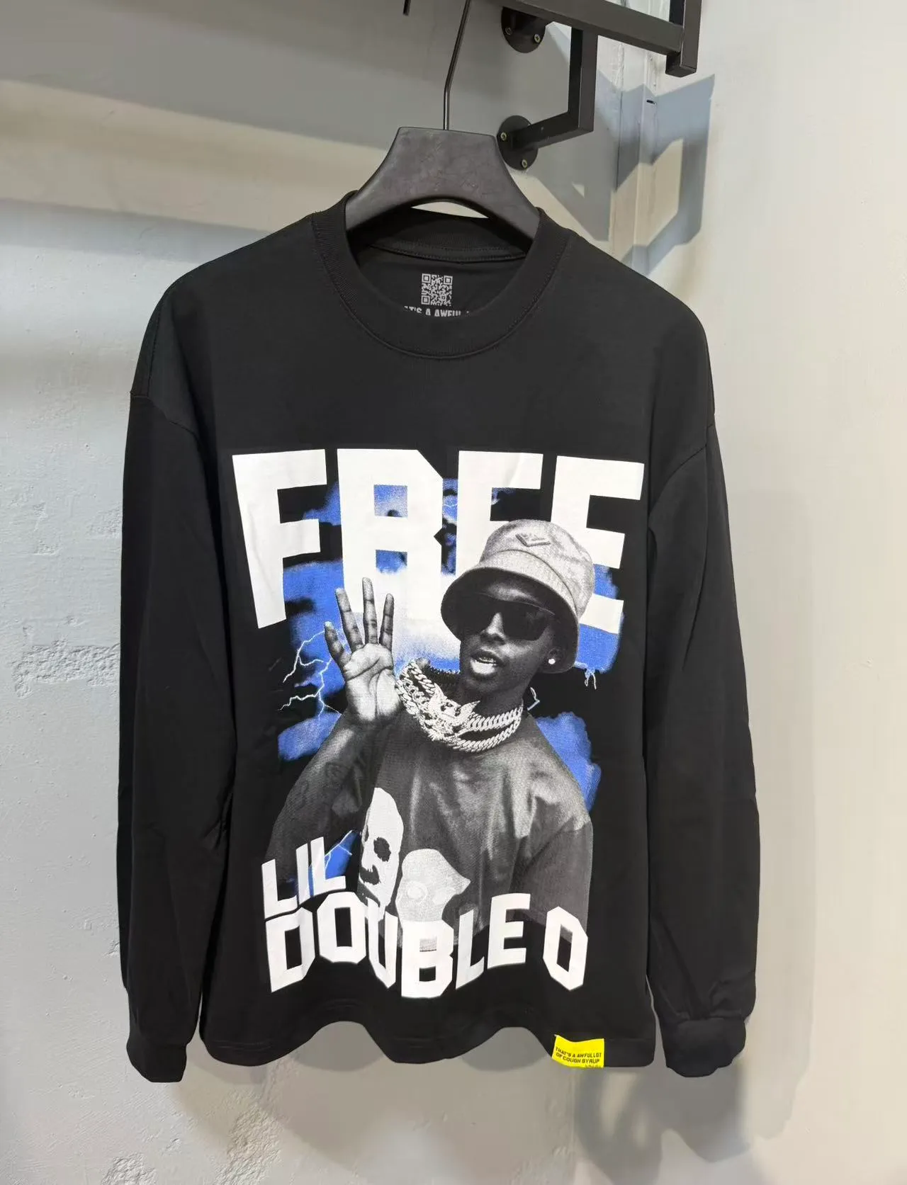 C # Black｜ THAT'S A AWFUL LOT OF COUGH SYRUP In Stock （ T Series） Same Style. （fabric): 100% Sizes（size）：S-M L X L （colour）： Black