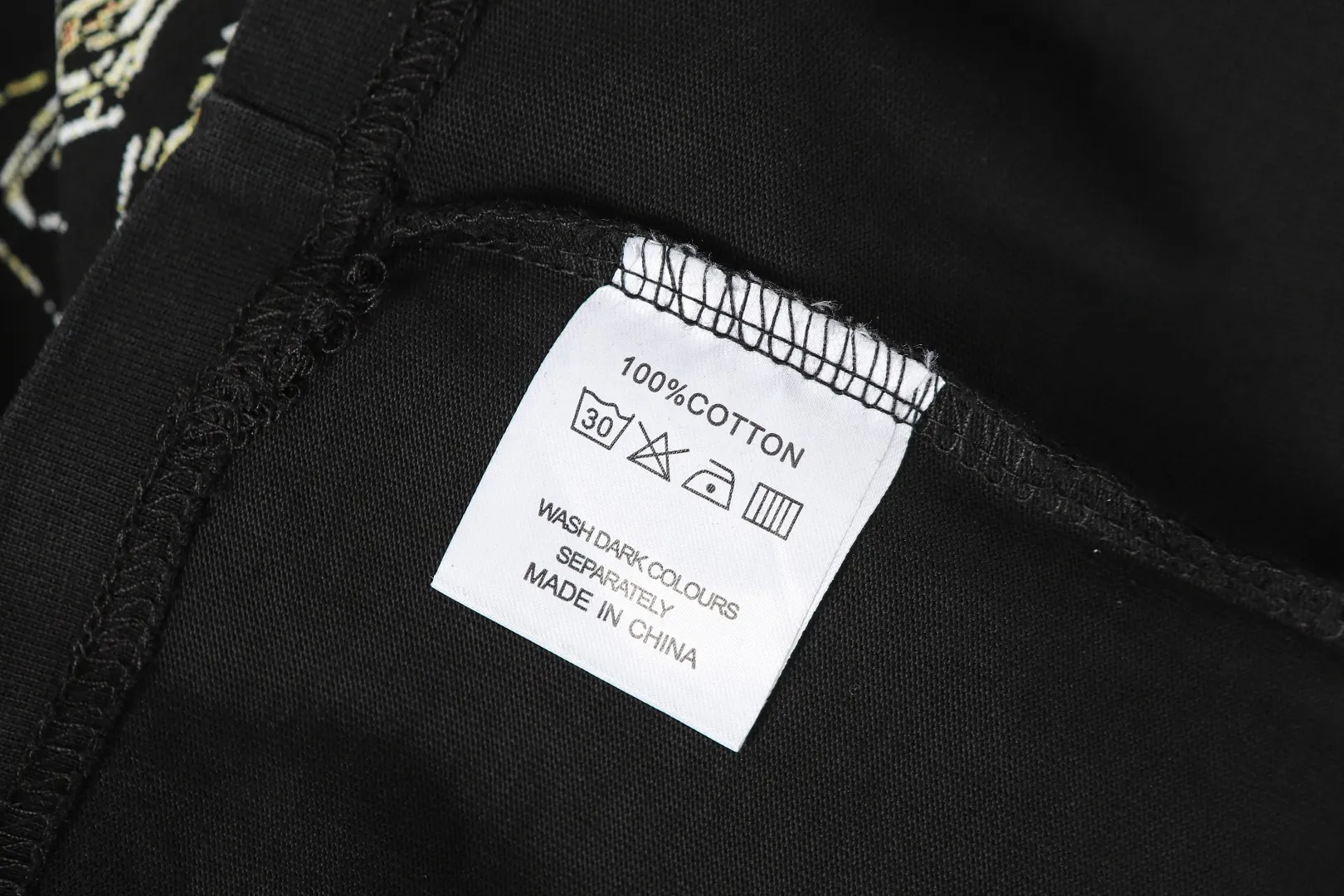 G # Black I . Godspeed Retro T （ ） （fabric）： 26 Sizes（size）：S-M-L-XL （colour）： Black