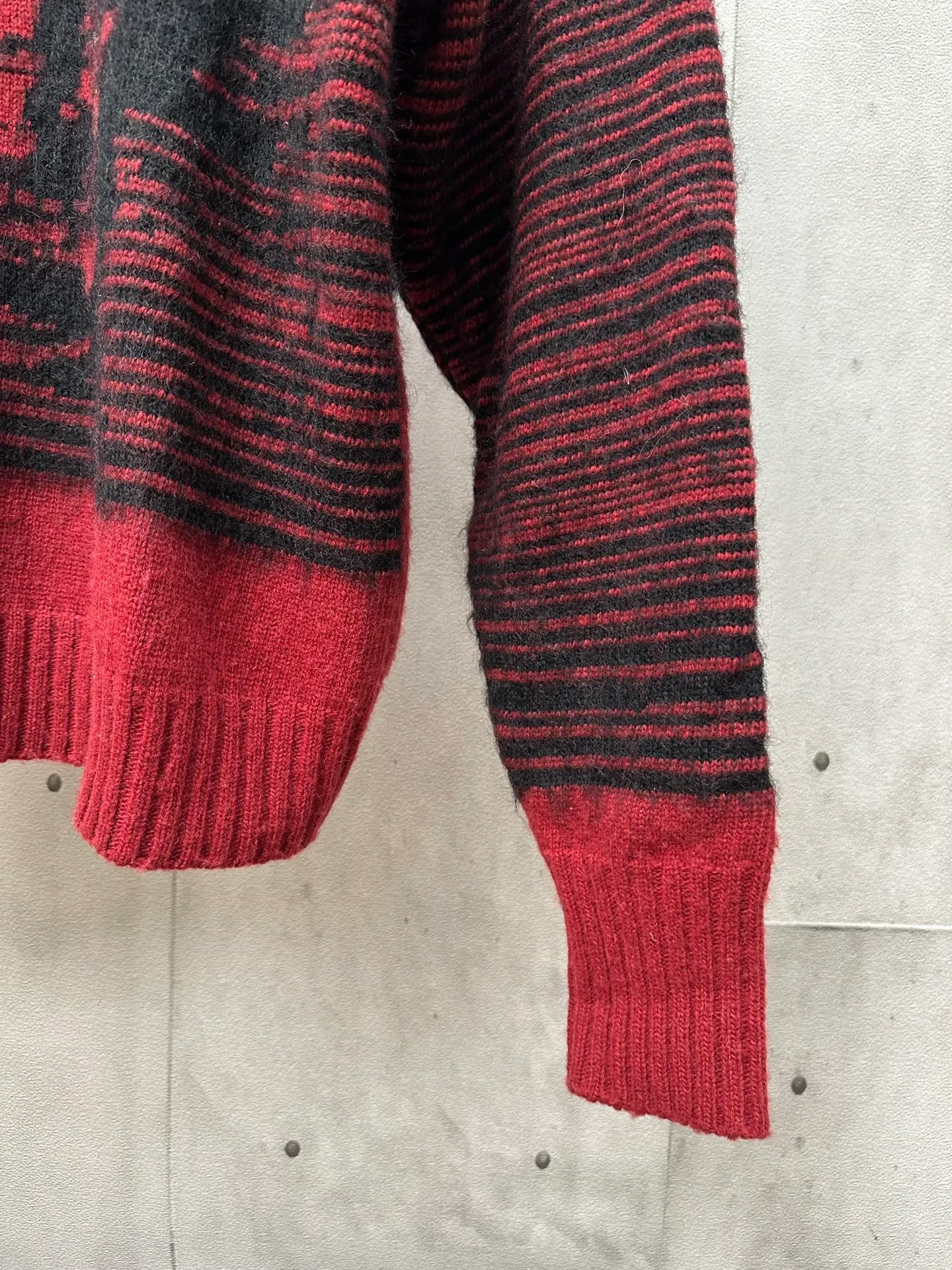 ERD Dark Red Portrait October Lenin Revolution Sweater Size: S M L