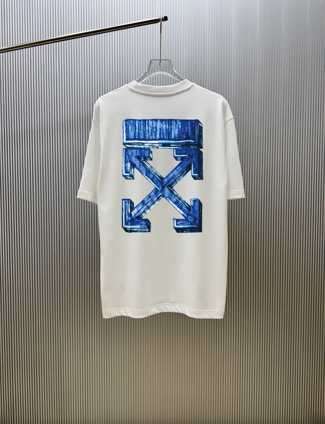 85💰 (Strictly control Quality) Style: off-white short-sleeved T-shirt Fabric: 300g double yarn 100% cotton Rib: 320g Sorona 1*1 trendy brand Process: Printing Color: White Red Night Blue Floral Gray Black Size: M-4XL No gender distinction Men and women Same Style