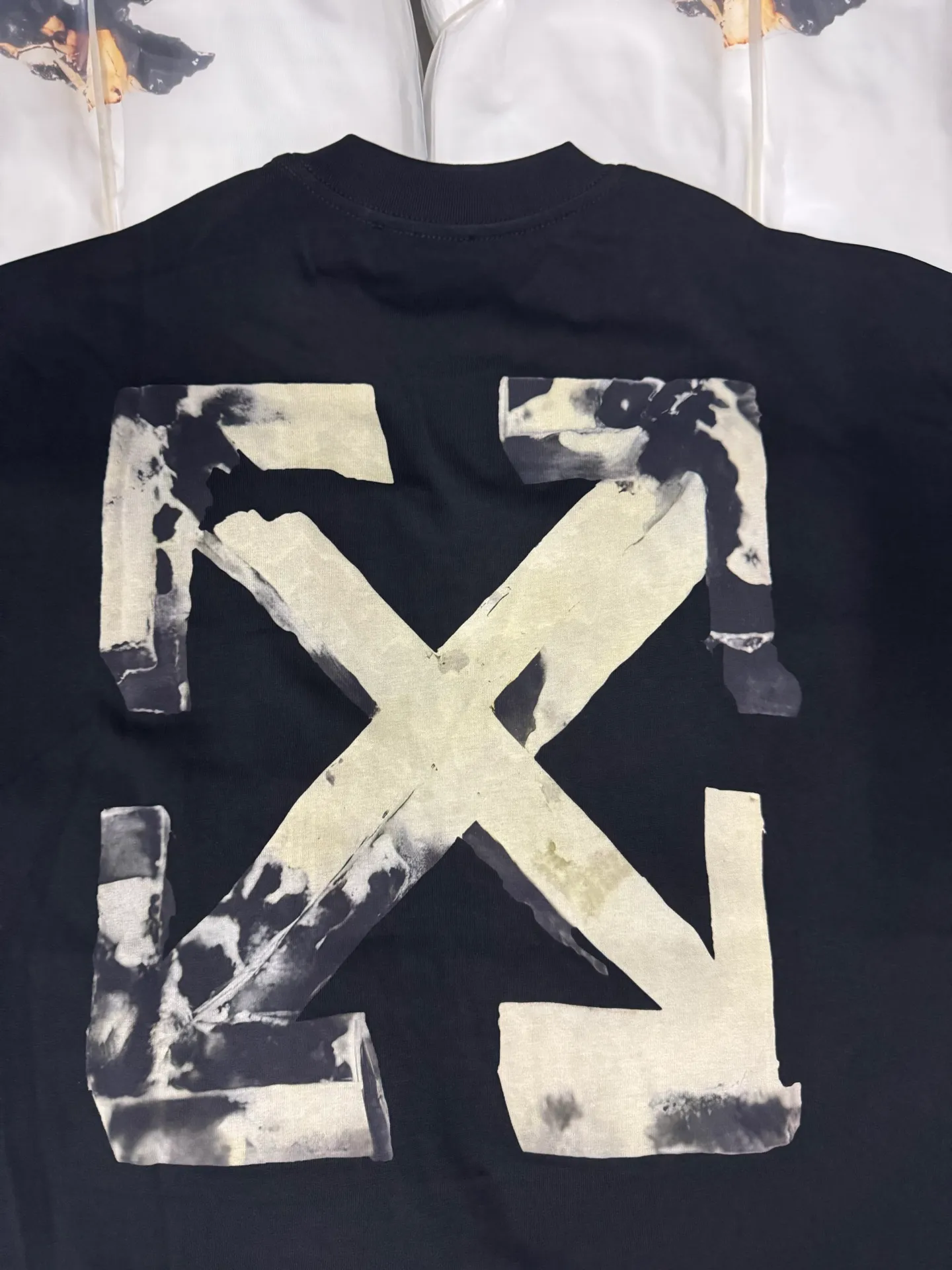 OF 54 P100 OFF-WHITE Hot Sale OW 26ss T oversize ， 220 ， 。 260 ， ， ， 。 ， ， ， ， YB 。 ， ， ， ， ， ， 。 YB ， ， ， 。 ： 、White Size:XS.S.M.L(oversize ）