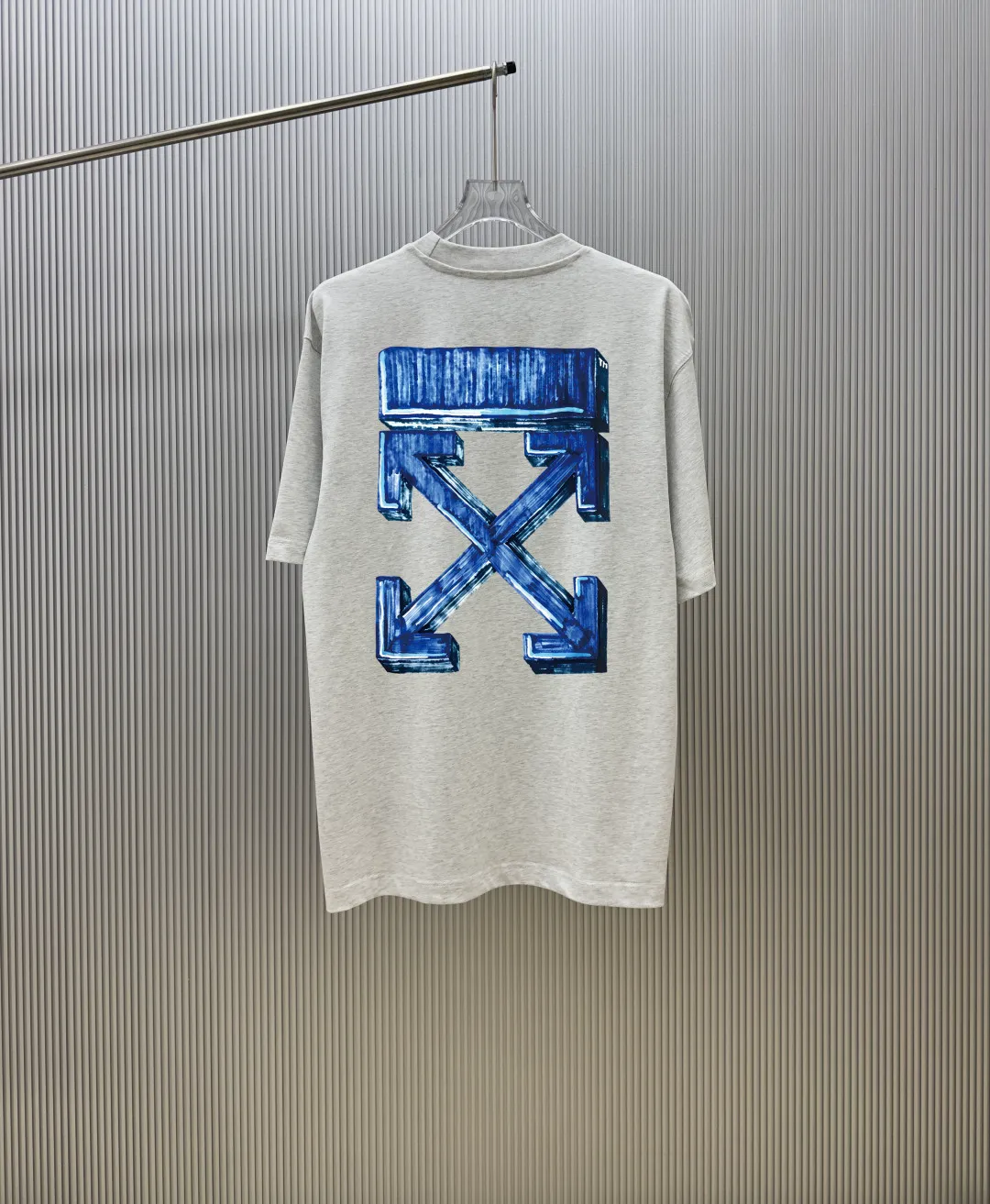 85💰 (Strictly control Quality) Style: off-white short-sleeved T-shirt Fabric: 300g double yarn 100% cotton Rib: 320g Sorona 1*1 trendy brand Process: Printing Color: White Red Night Blue Floral Gray Black Size: M-4XL No gender distinction Men and women Same Style