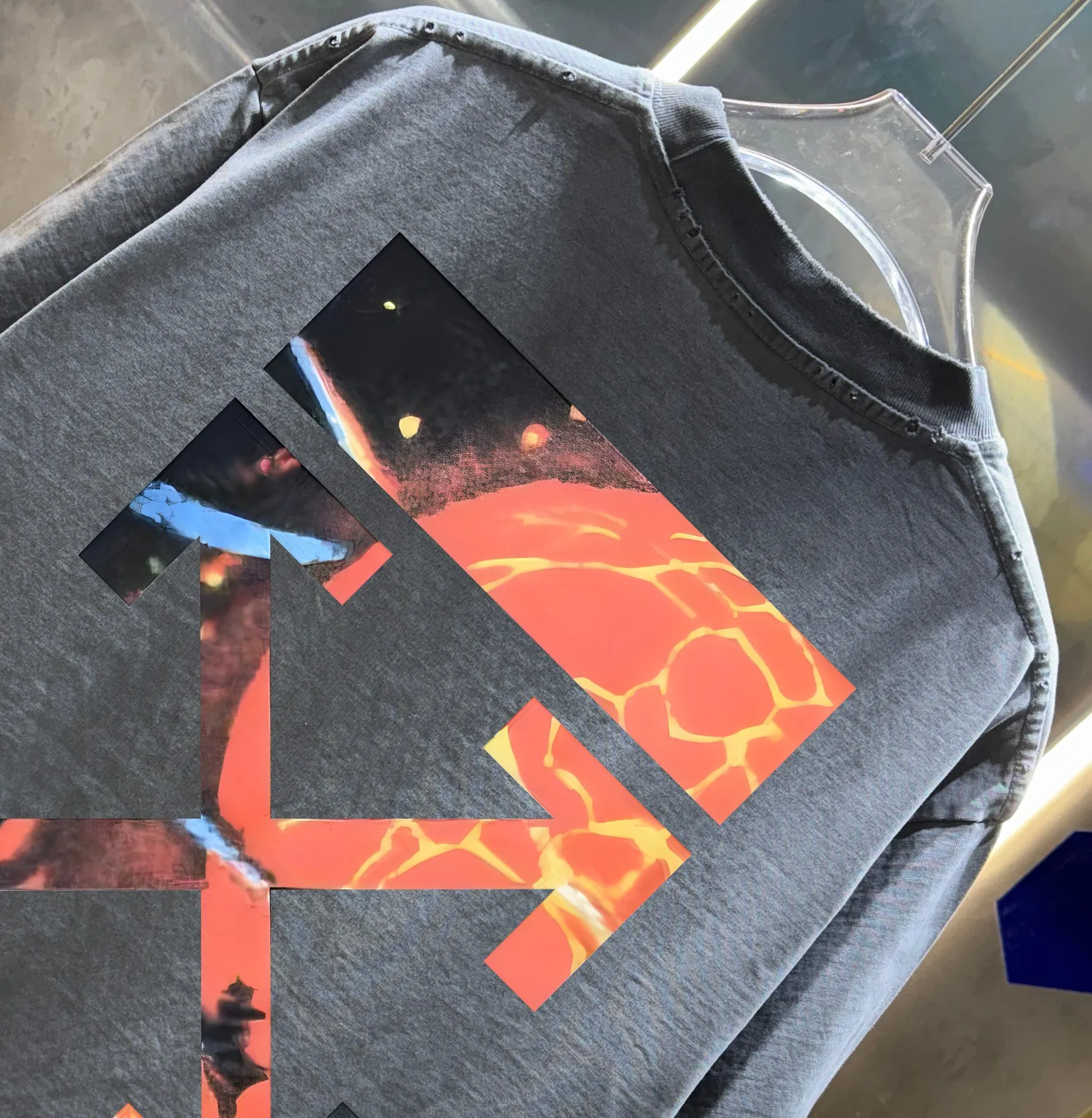 OFF-white/2026 Spring/Summer New Arrival Washed and worn 320g round neck short-sleeved tee, same style loose version for men and women, hangtag, collar label, wash mark, complete with three labels Color: Washed black, Washed white, Washed gray, Brown Size: S M L XL XXL