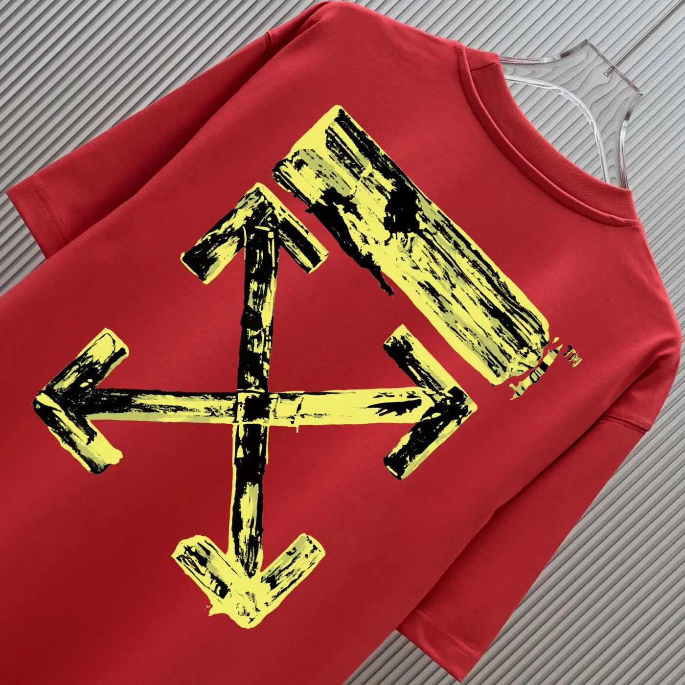 85💰 (Strictly control Quality) Style: off-white short-sleeved T-shirt Fabric: 300g double yarn 100% cotton Rib: 320g Sorona 1*1 trendy brand Process: Printing Color: White Pink Red Blue Gray Black Size: M-4XL No gender distinction Men and women Same Style