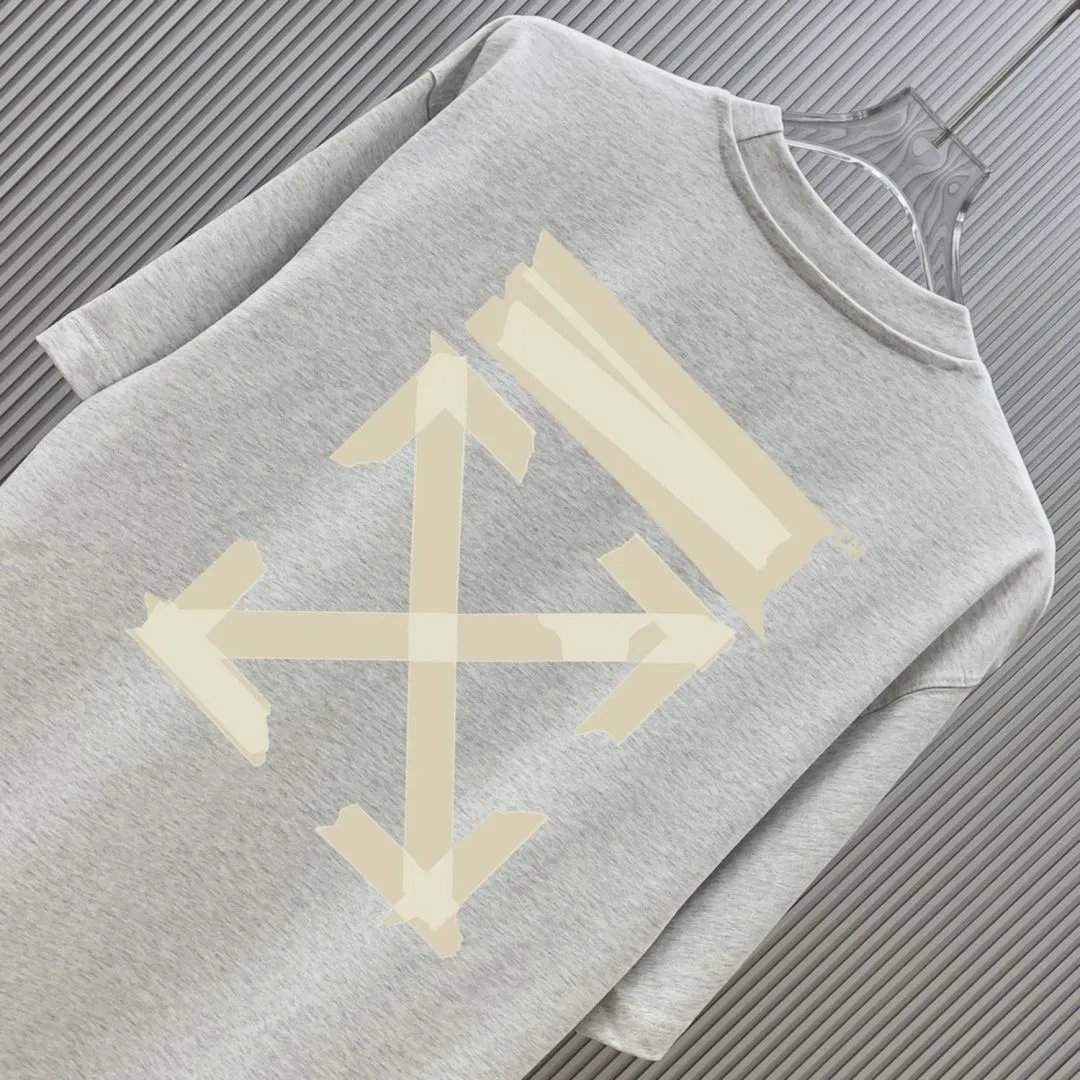 85💰 (Strictly control Quality) Style: off-white short-sleeved T-shirt Fabric: 300g double yarn 100% cotton Rib: 320g Sorona 1*1 trendy brand Process: Printing Color: White Red Night Blue Blue Floral Gray Black Size: M-4XL No gender distinction Men and women Same Style