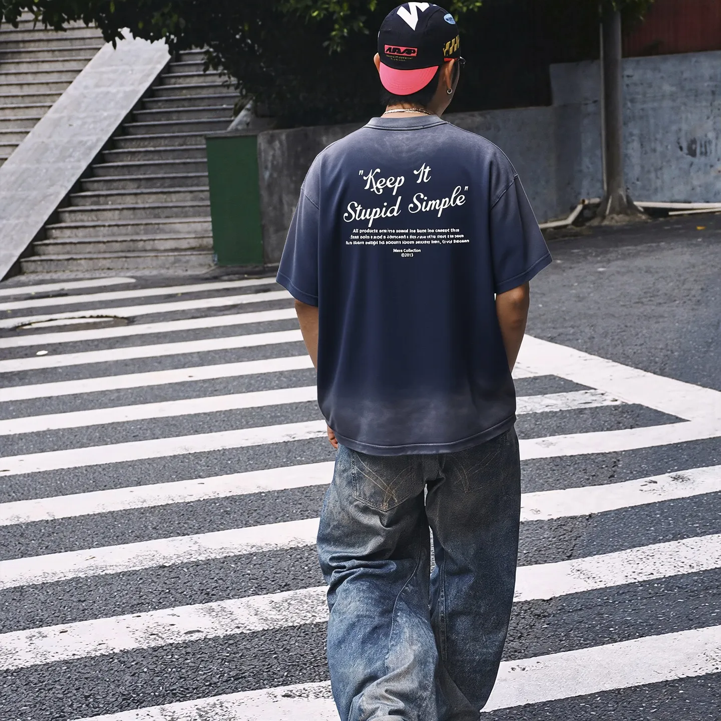 "𝙉𝙚𝙬⚜️off" 2026 Spring and Summer New Arrival short-sleeved T-shirt 32 count 275g heavy double yarn cotton, old washed gradient print Color: Black Green Royal Blue Sizes: S M L XL XXL