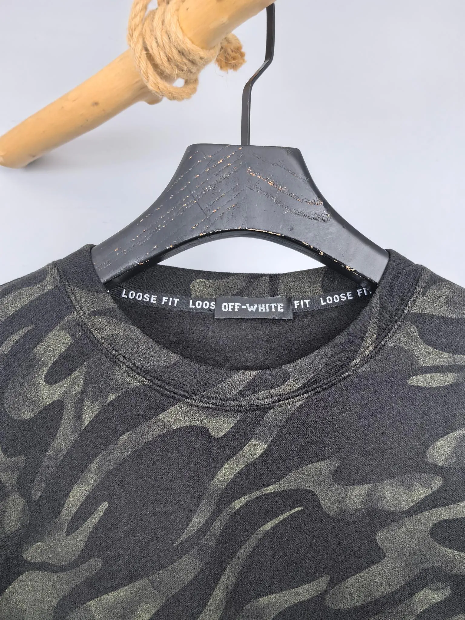 Off-white 2025 New Arrival ！ T 。Oversize ， ， ， T 。 LOGO， ， ， ， ！ ， ！ 400 ， ， Classic ， ！M-3XL