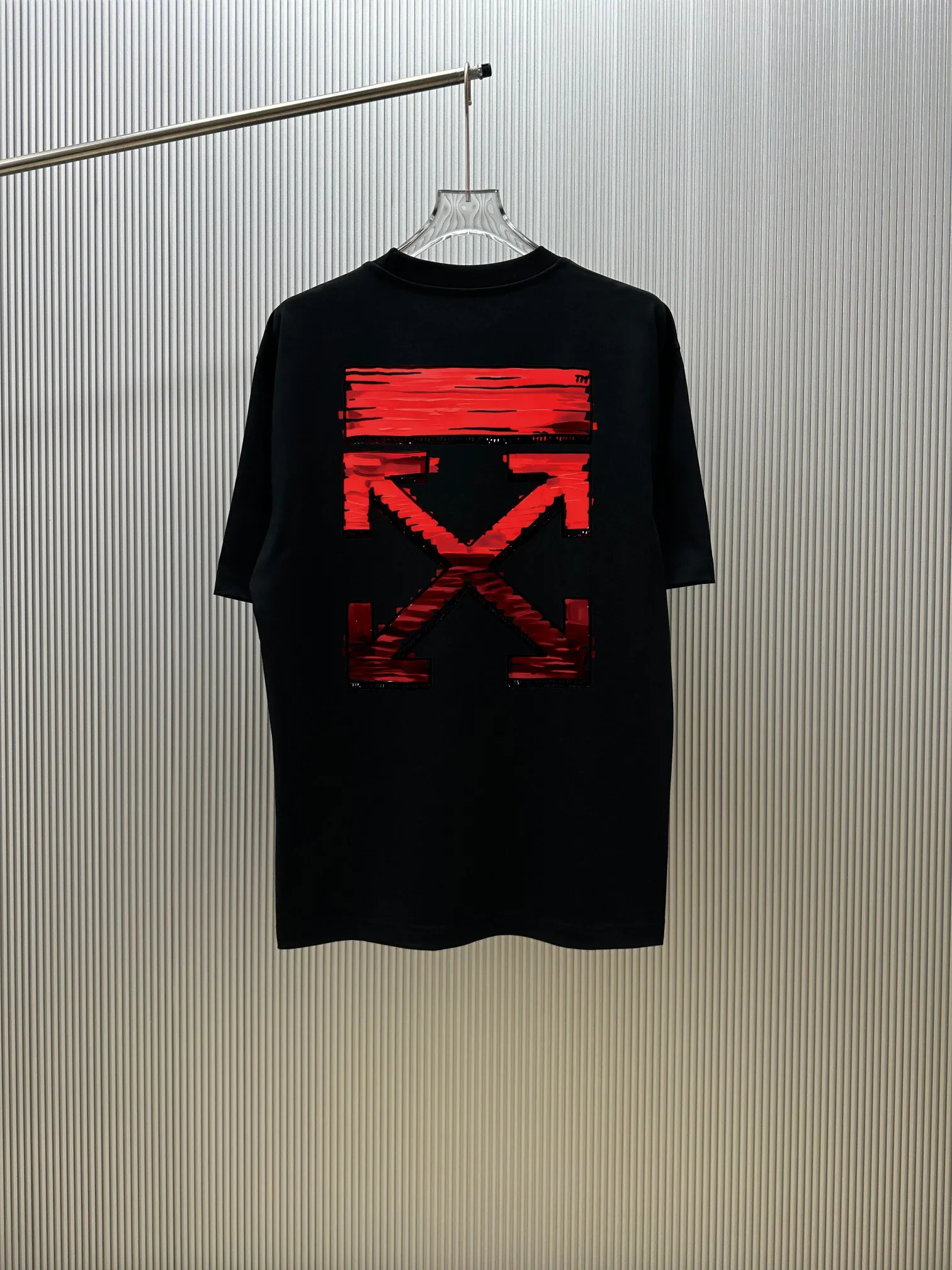 85💰 (Strictly control Quality) Style: off-white short-sleeved T-shirt Fabric: 300g double yarn 100% cotton Rib: 320g Sorona 1*1 trendy brand Process: Printing Color: White Night Blue Cool Blue Blue Floral Gray Black Size: M-4XL No gender distinction Men and women Same Style
