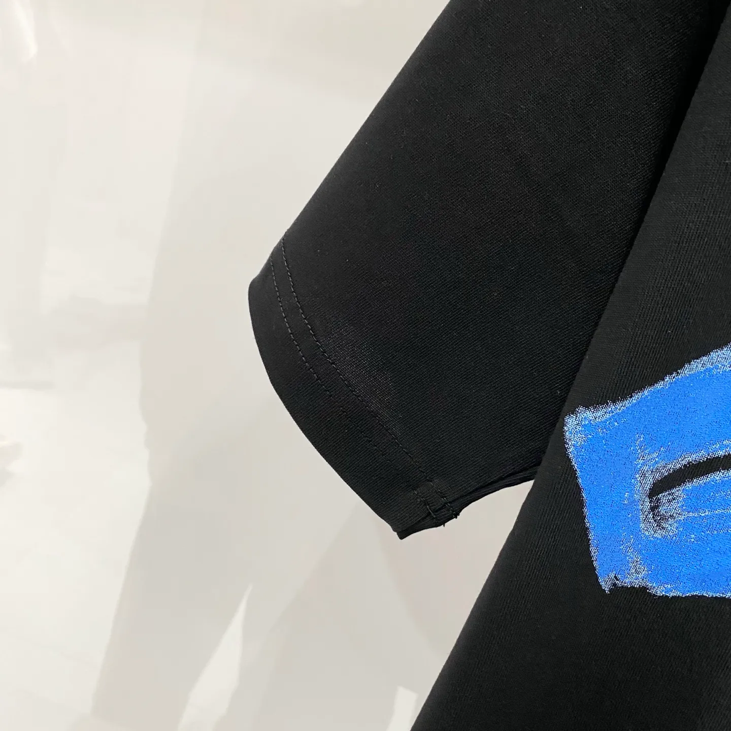 OFF-white/ 260 T ➡️ LOGO Quality 100 ％ Versatile Size:XS-L :Black.White