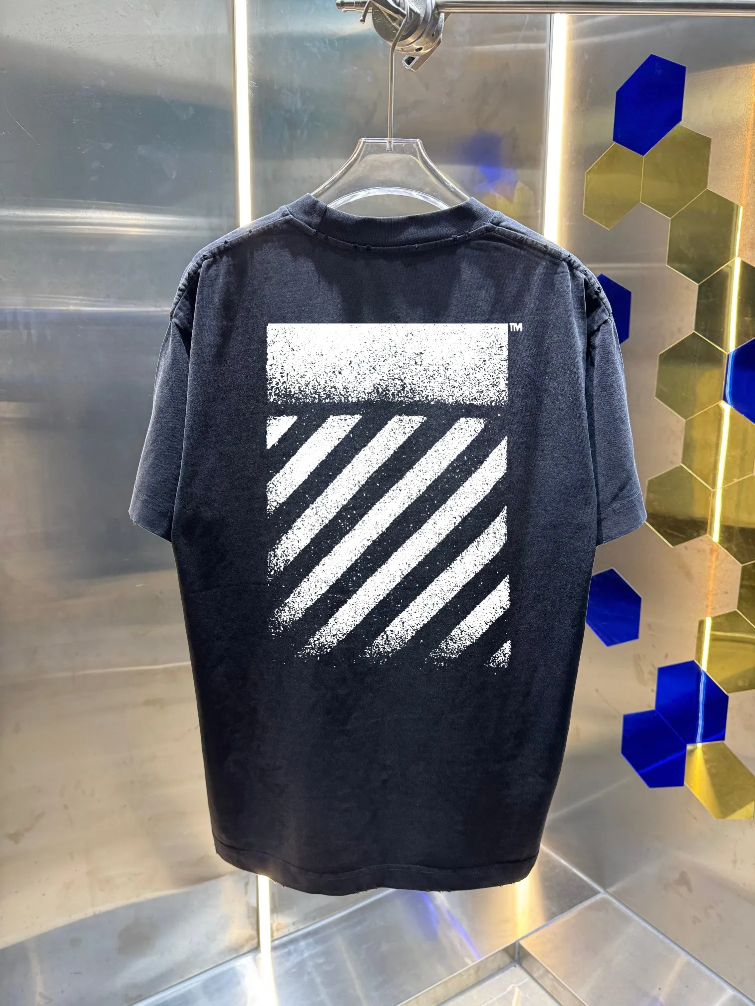 OFF-white/2026 Spring/Summer New Arrival Washed and worn 320g round neck short-sleeved tee, same style loose version for men and women, hangtag, collar label, wash mark, complete with three labels Color: Washed black, Washed white, Washed gray, Brown Size: S M L XL XXL