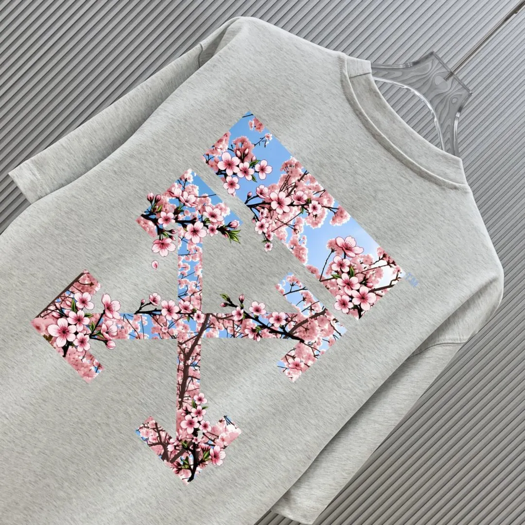 85💰 (Strictly control Quality) Style: off-white short-sleeved T-shirt Fabric: 300g double yarn 100% cotton Rib: 320g Sorona 1*1 trendy brand Process: Printing Color: White Pink Blue Cool Blue Floral Gray Black Size: M-4XL No gender distinction Men and women Same Style