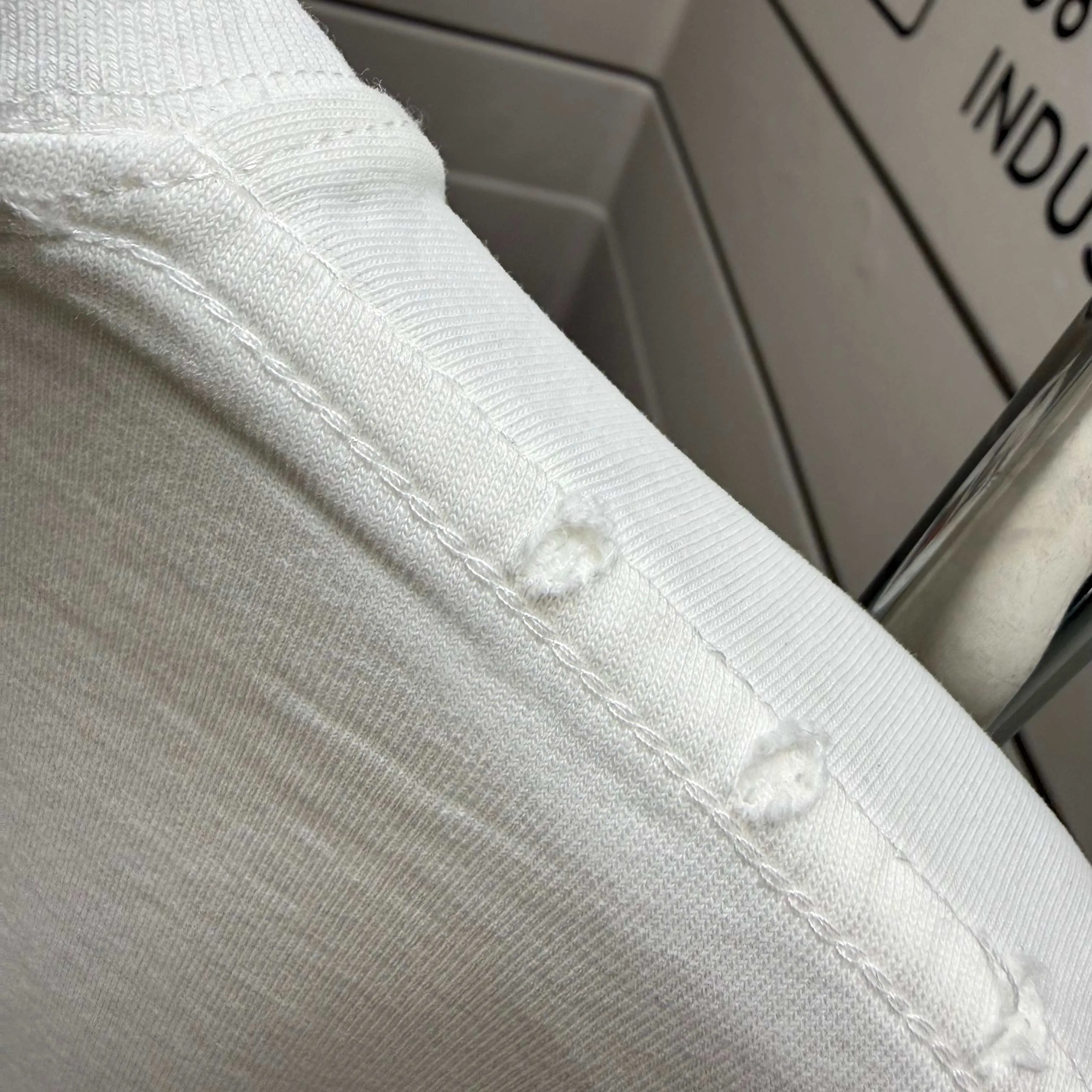 # OFF 2026 Spring and Summer New Arrival Washed and worn 320g round neck short-sleeved tee for men and women Same Style loose version Color: Washed dark black Washed white Washed gray Brown Washed Red Size: S M L XL XXL Size: S (90-130 pounds) M (120-150 pounds) L (140-165 pounds) XXL (180-210 pounds)