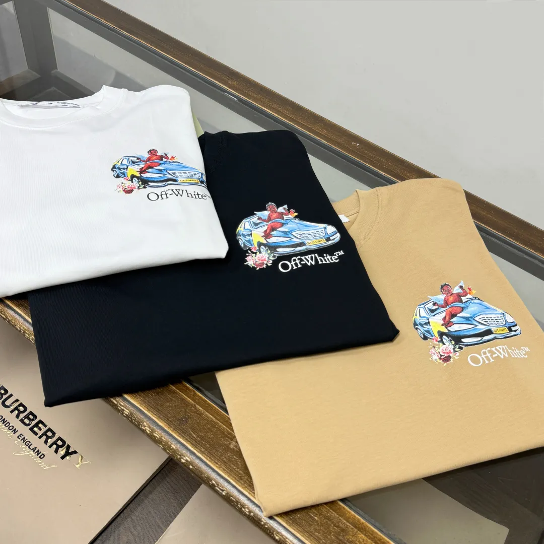 C🌟 OFF-WHITE 2026ss new spring and summer couple's round neck T-shirt🔥 Luxurious brand letter LOGO mark👍🏼 You can feel the youthfulness and fashion brought by this design on your upper body! The overall style is fashionable and trendy. The fabrics are made of top-quality fabrics supplied by customers. They are soft, skin-friendly, breathable, and have good stiffness and drape. The upper body is in fashionable and trendy colors. It is a must-have item for summer! Color: Black White Khaki Size: XS-S-M-L (loose fit, please state your height and weight when placing an order)