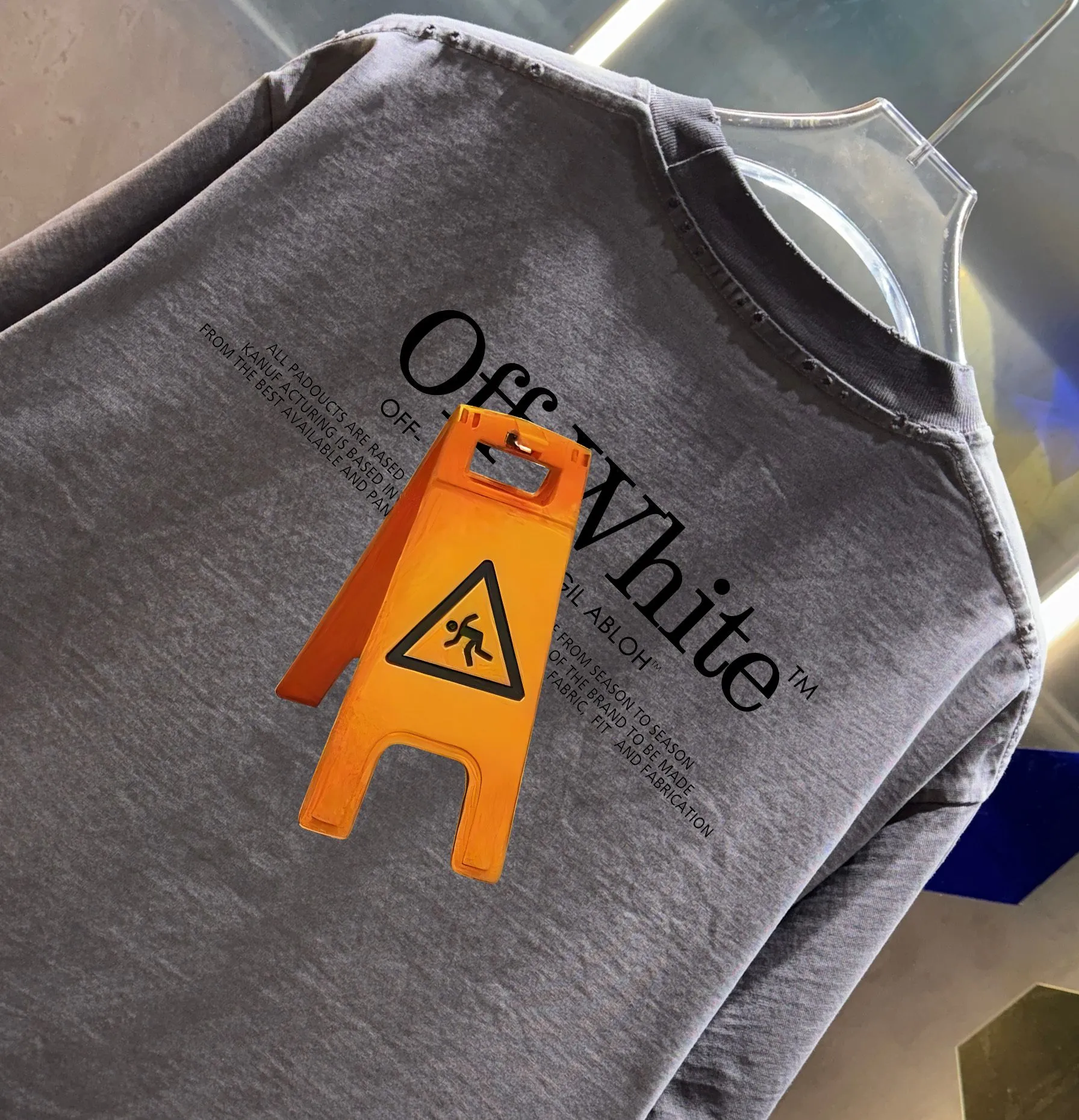 OFF-white/2026 Spring/Summer New Arrival Washed and worn 320g round neck short-sleeved tee, same style loose version for men and women, hangtag, collar label, wash mark, complete with three labels Color: Washed black, Washed white, Washed gray, Brown Size: S M L XL XXL
