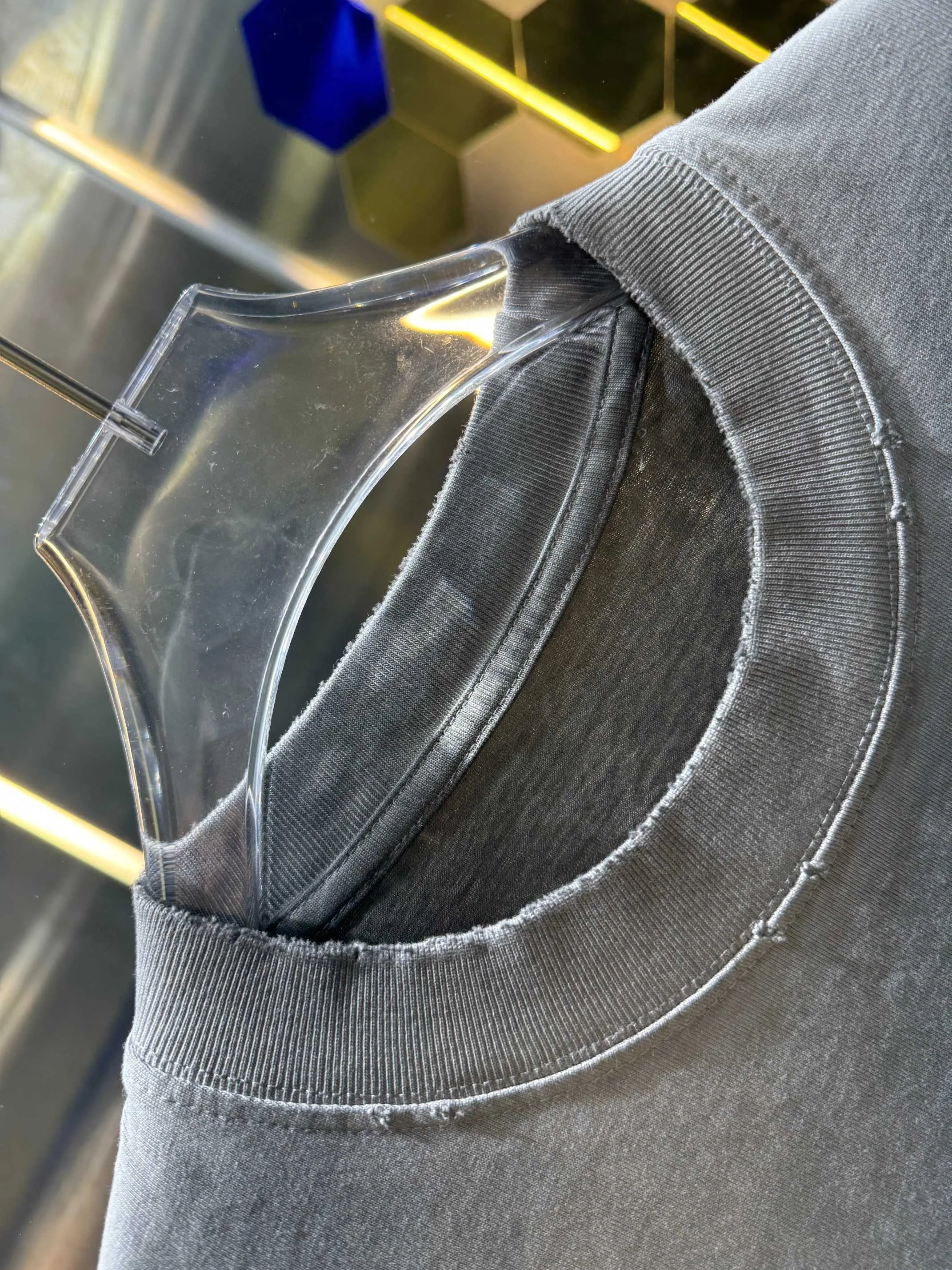 OFF-white/2026 Spring/Summer New Arrival Washed and worn 320g round neck short-sleeved tee, same style loose version for men and women, hang tag, collar label, wash mark, complete with three labels Color: wash black, wash white, wash gray, wash purple, wash green Size: S M L XL XXL