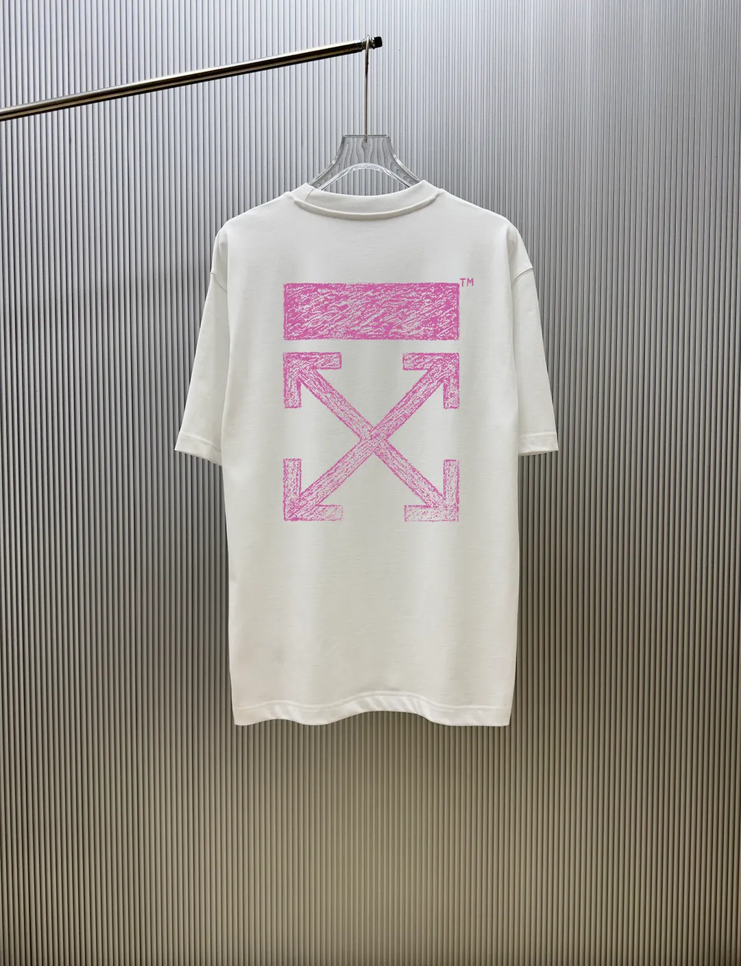 85💰 (Strictly control Quality) Style: off-white short-sleeved T-shirt Fabric: 300g double yarn 100% cotton Rib: 320g Sorona 1*1 trendy brand Process: Printing Color: White Cool Blue Pink Gray Black Size: M-4XL No gender distinction Men and women Same Style