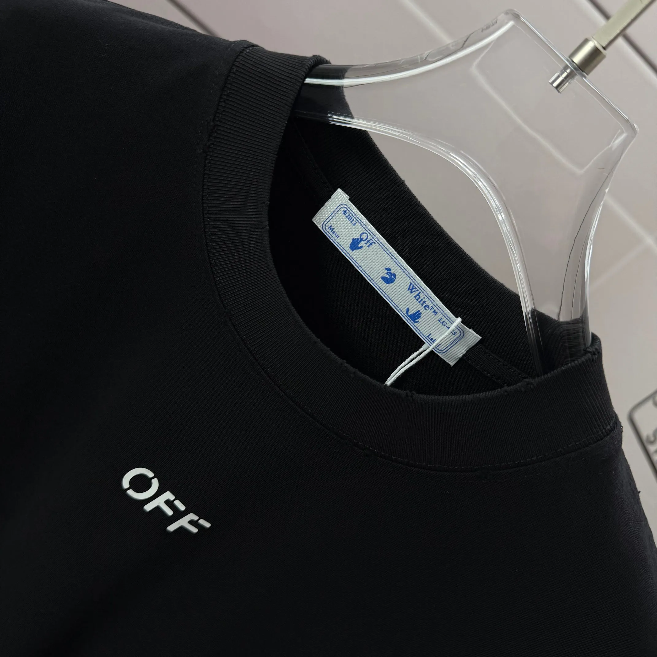 # OFF 2026 Spring and Summer New Arrival Washed and worn 320g round neck short-sleeved tee Men and women Same Style loose version Silicone + hot diamond process Color: Washed dark black Washed white Washed gray Brown Washed Red Size: S M L XL XXL Size: S (90-130 pounds) M (120-150 pounds) L (140-165 pounds) XL (160-180 catties) XXL (180-210 catties)